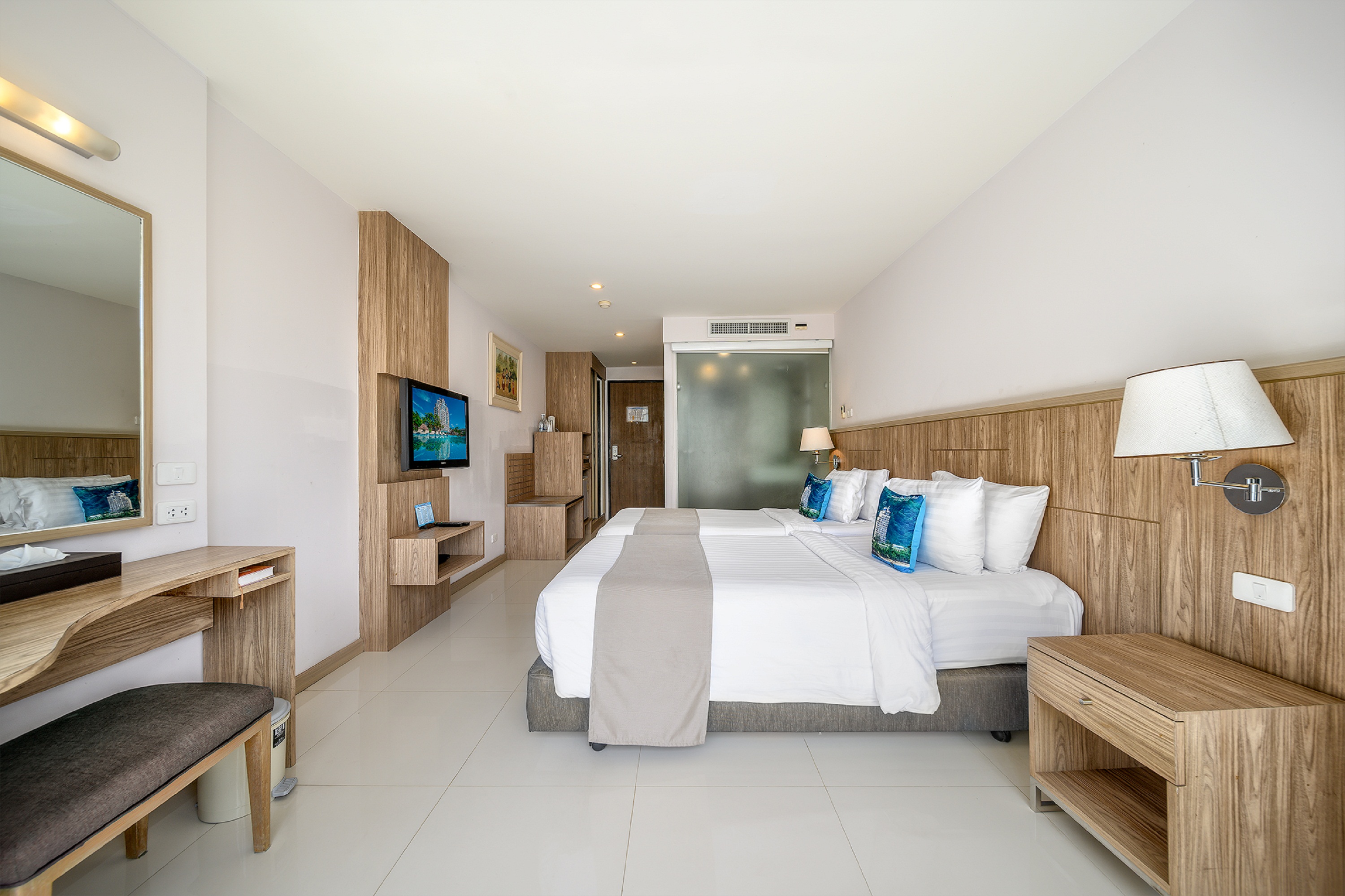 Double or Twin Standard