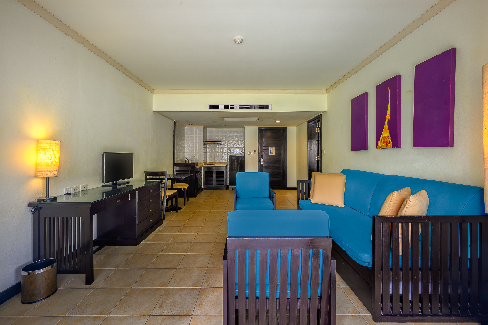 Suite Pool View One Bedroom