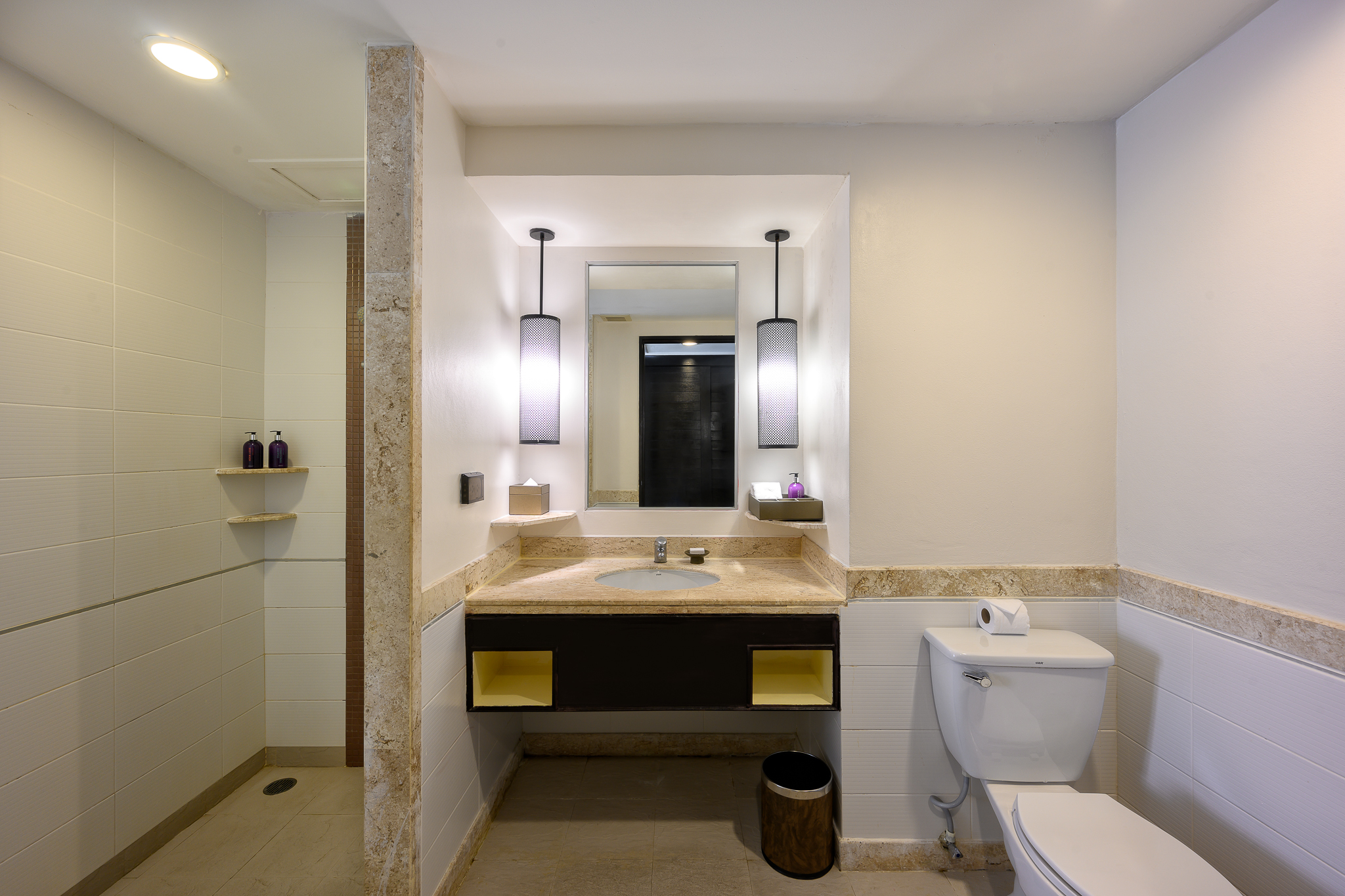 Suite Pool View One Bedroom