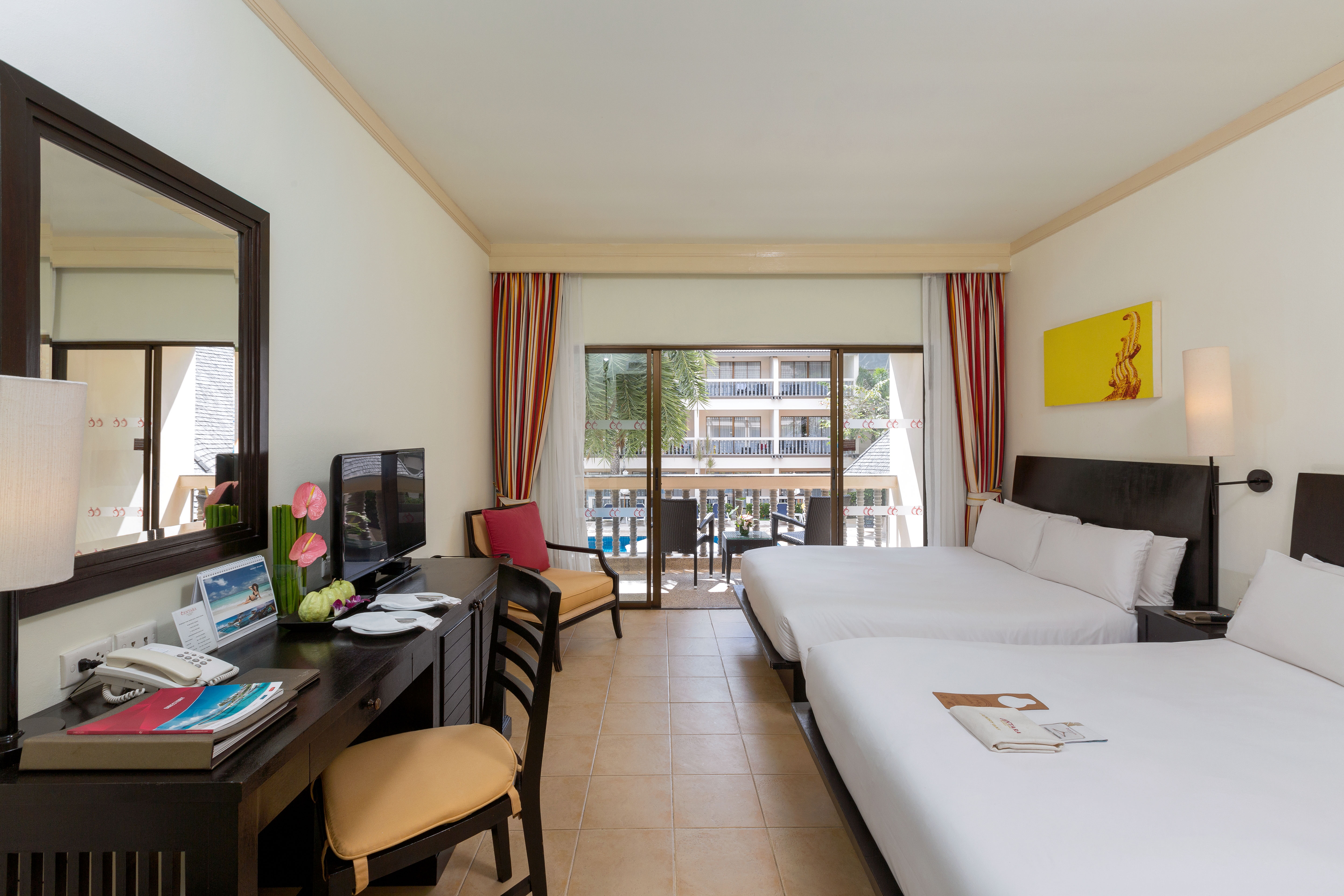 Family Room Deluxe Pool View