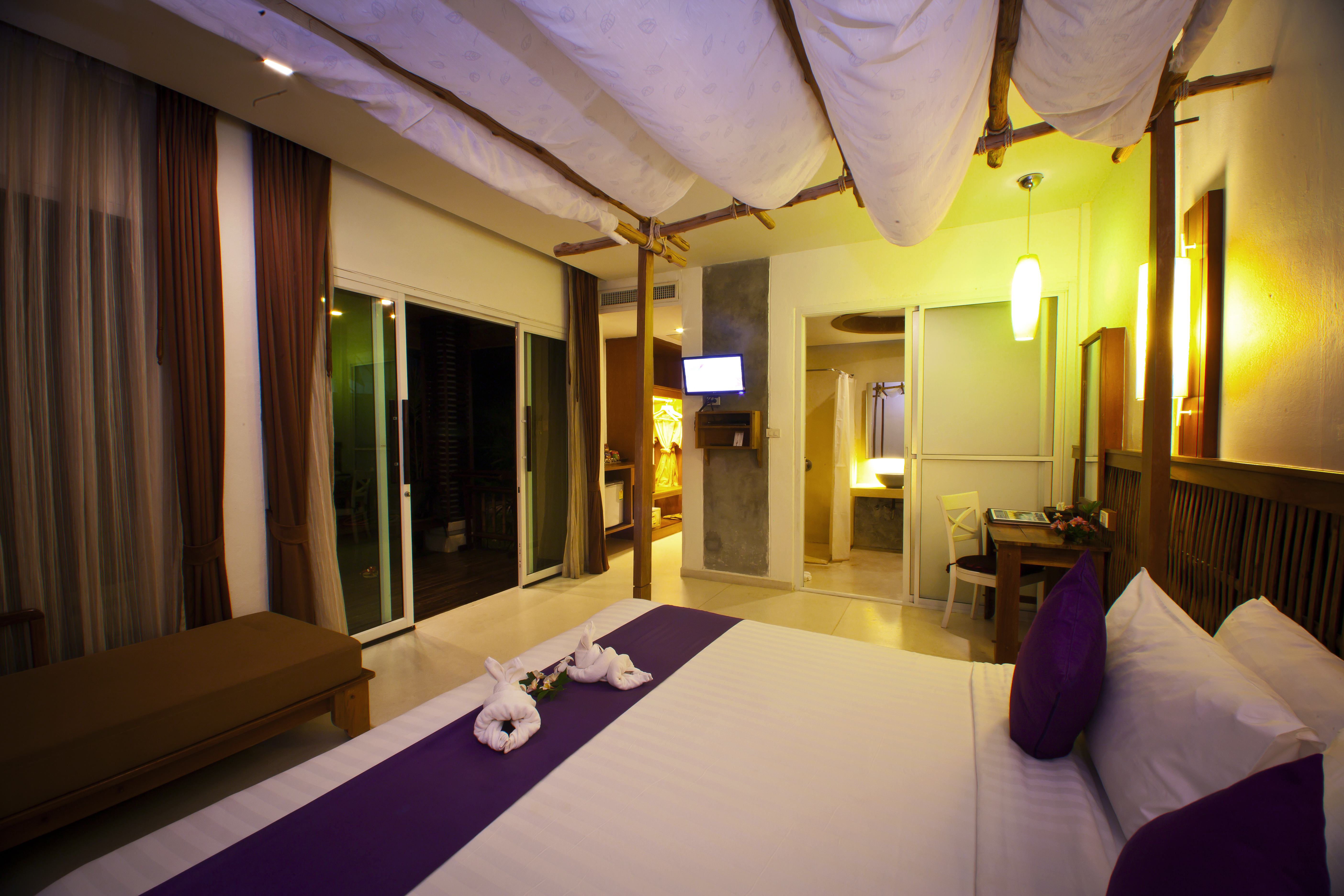 Double or Twin Deluxe