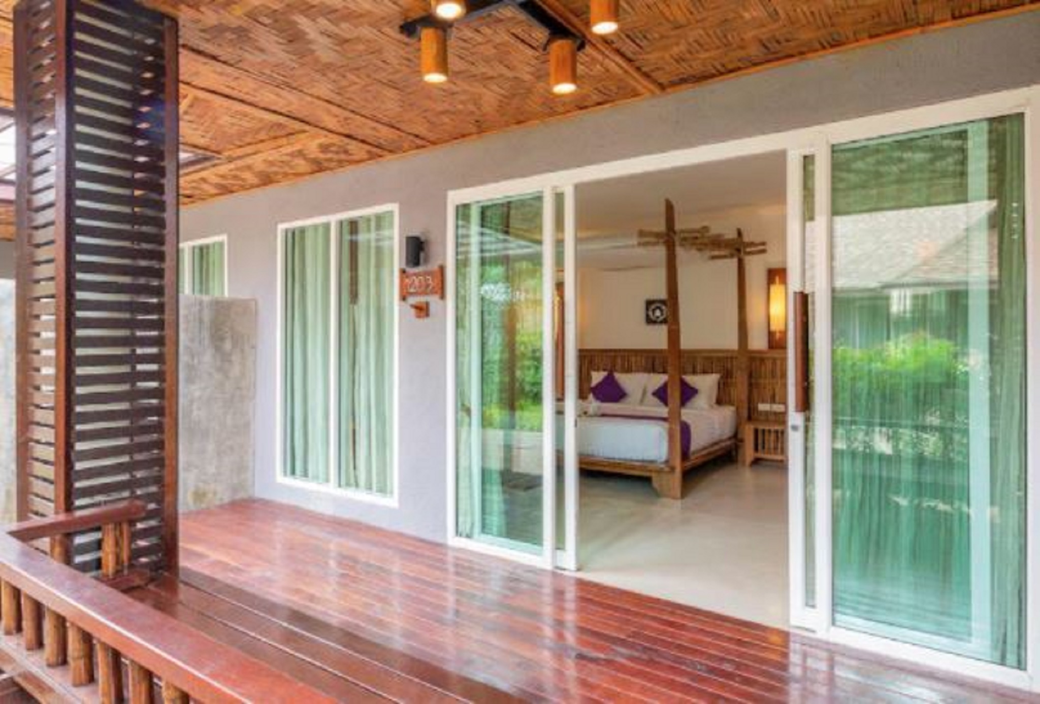 Double or Twin Deluxe