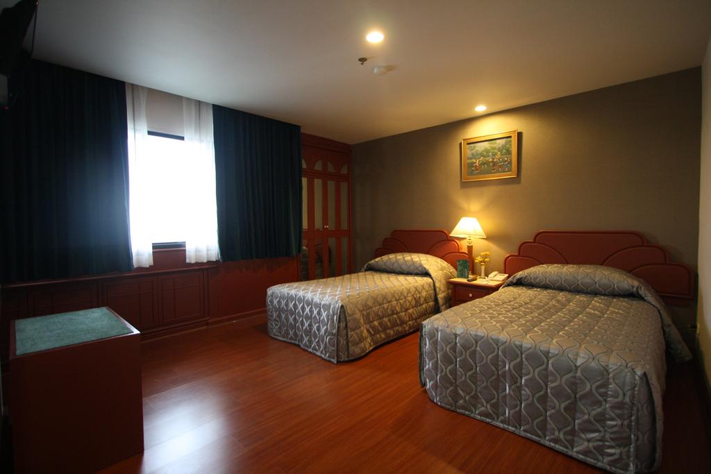 Double or Twin Superior