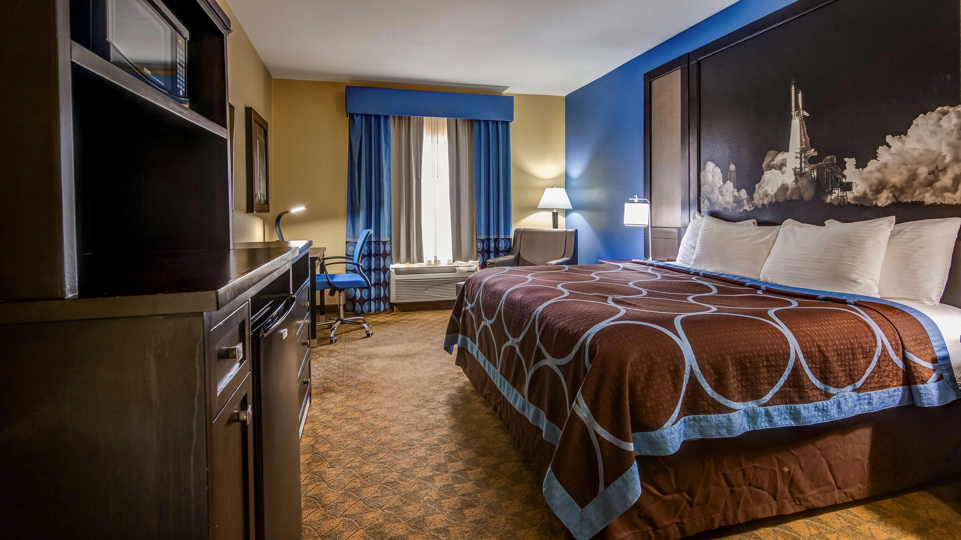 Room King Bed Non Smoking