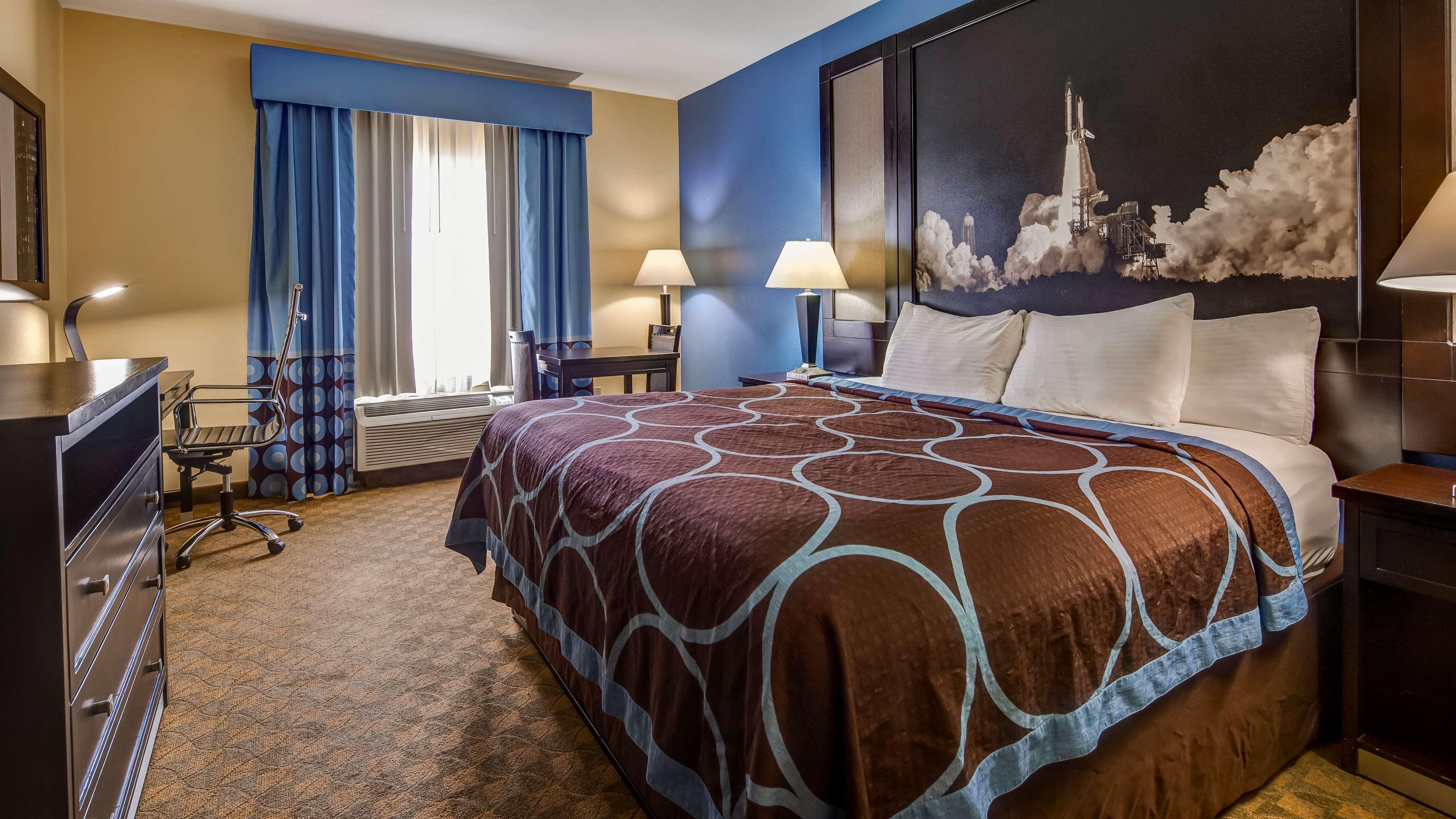 Room King Bed Non Smoking