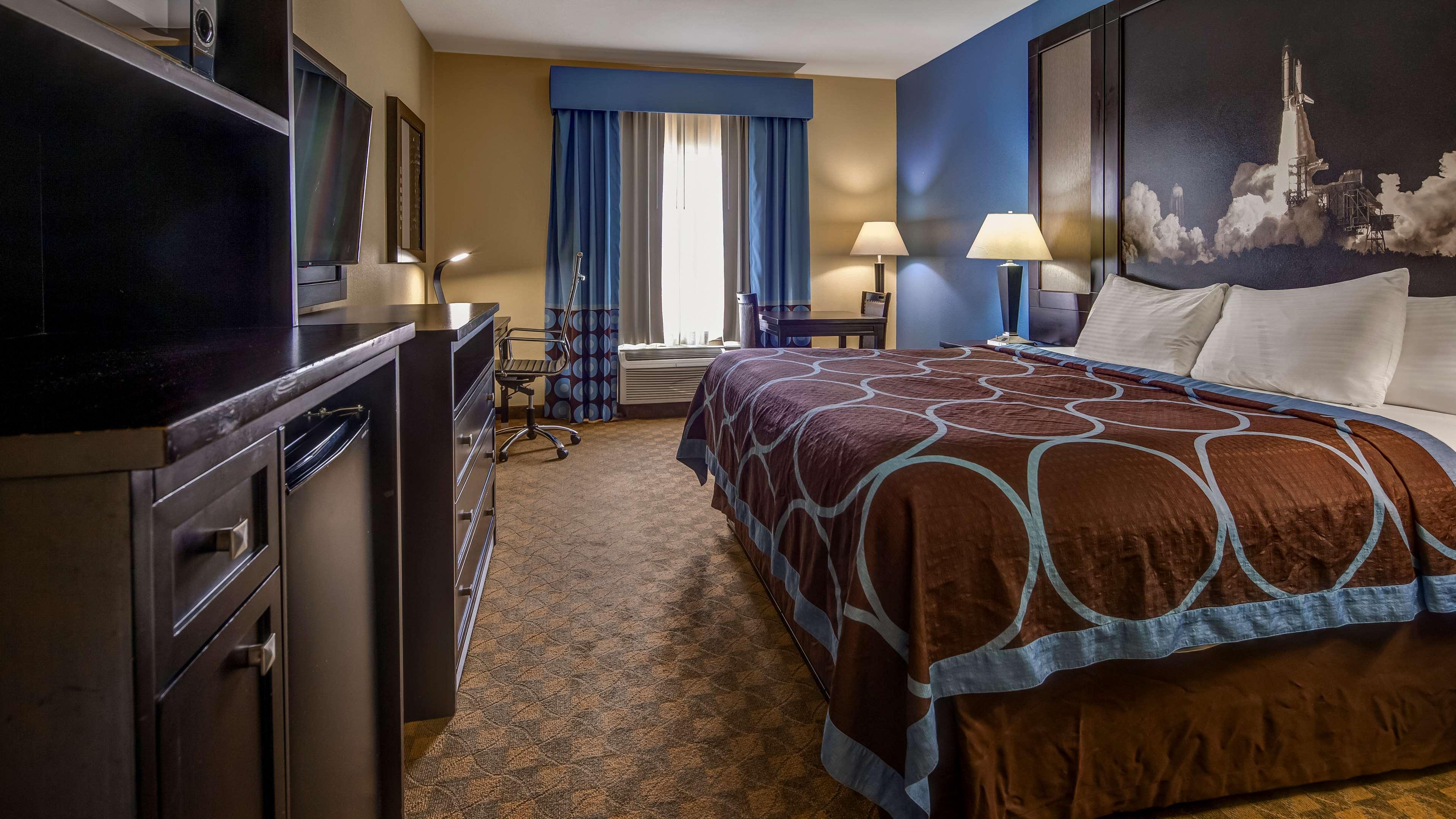 Room King Bed Non Smoking