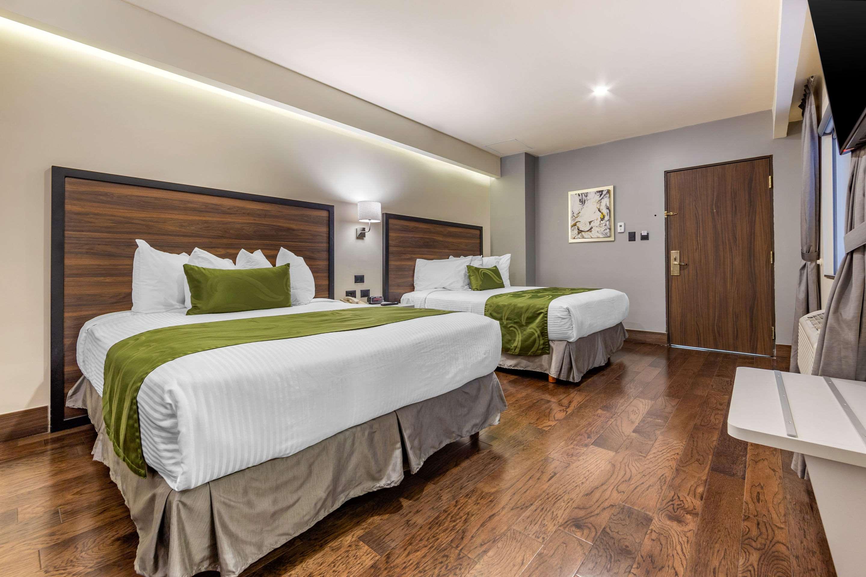 Quadruple Two Queen Beds