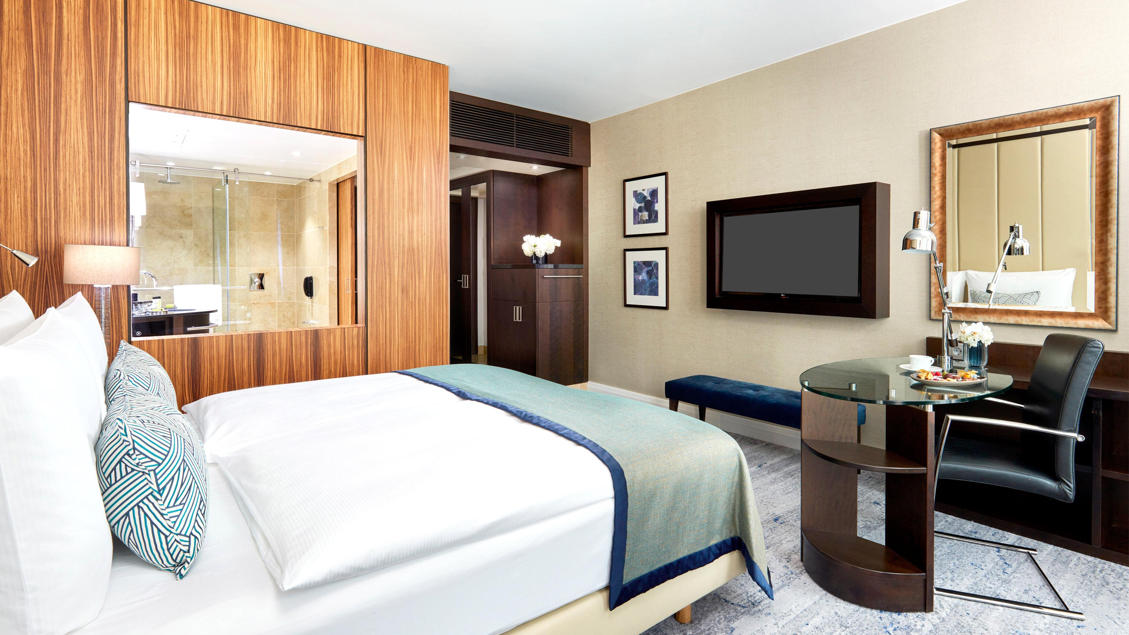 Double Superior King Bed