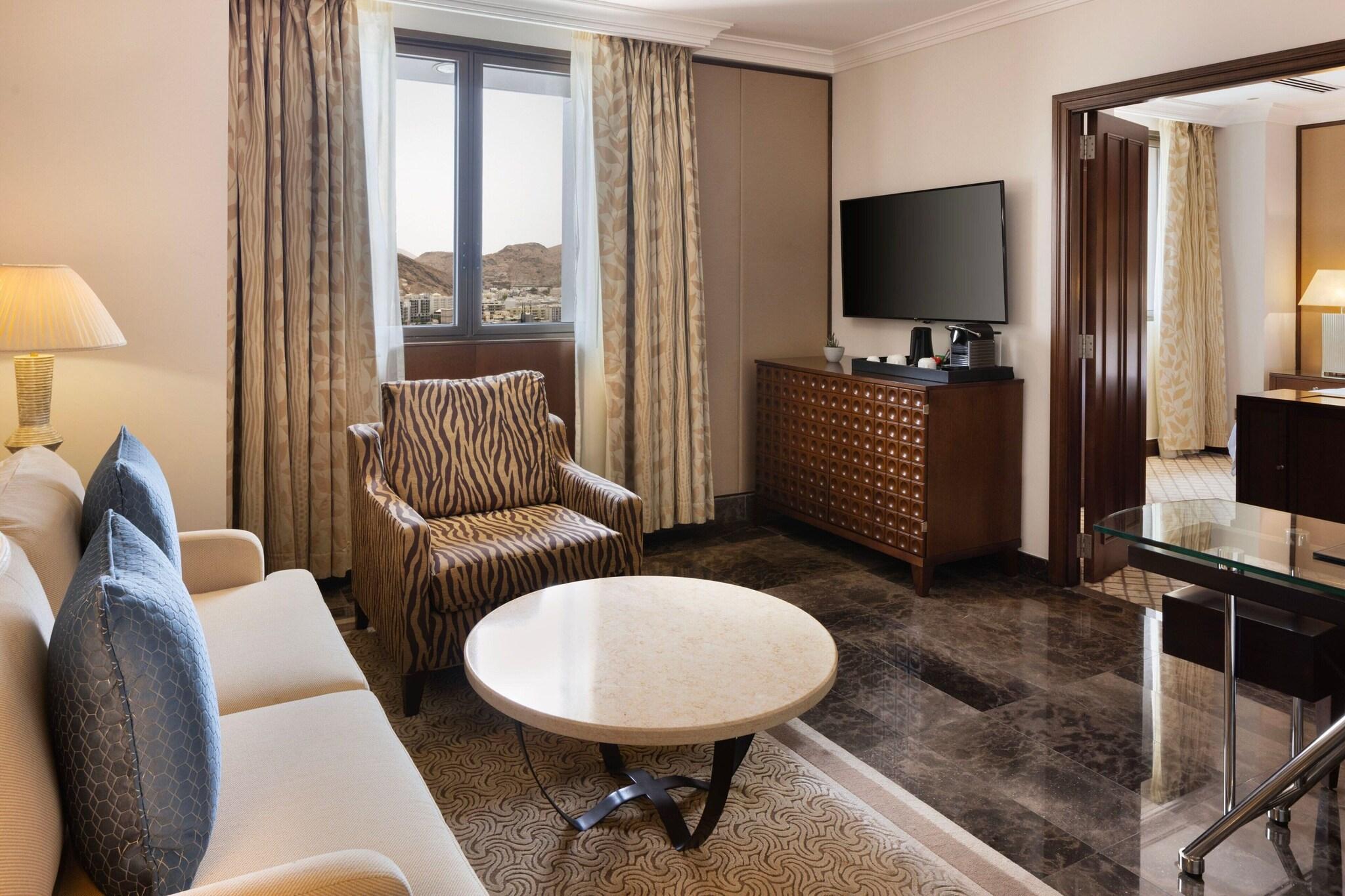 Junior Suite King Bed Non Smoking