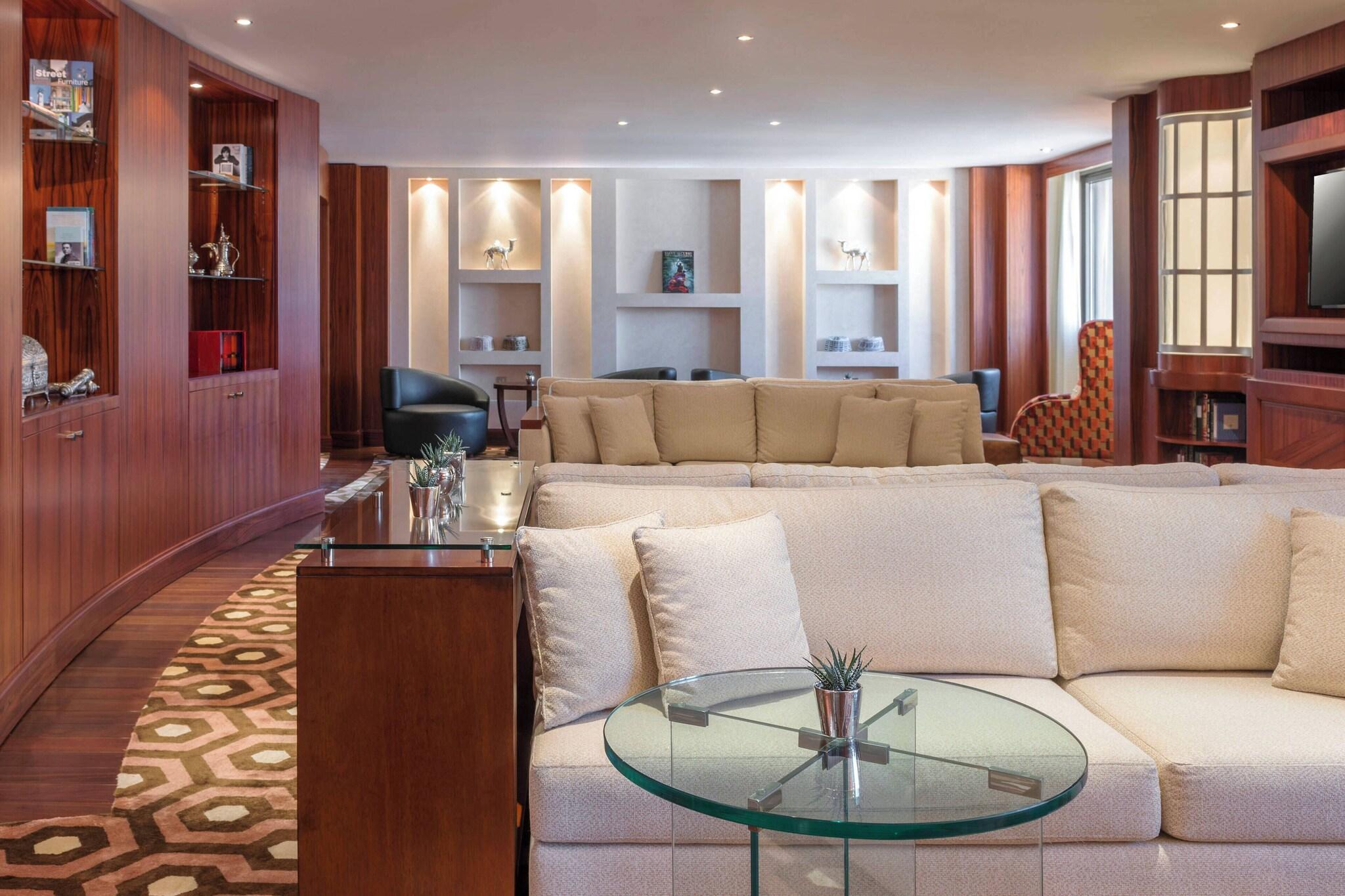 Suite Executive King Bed