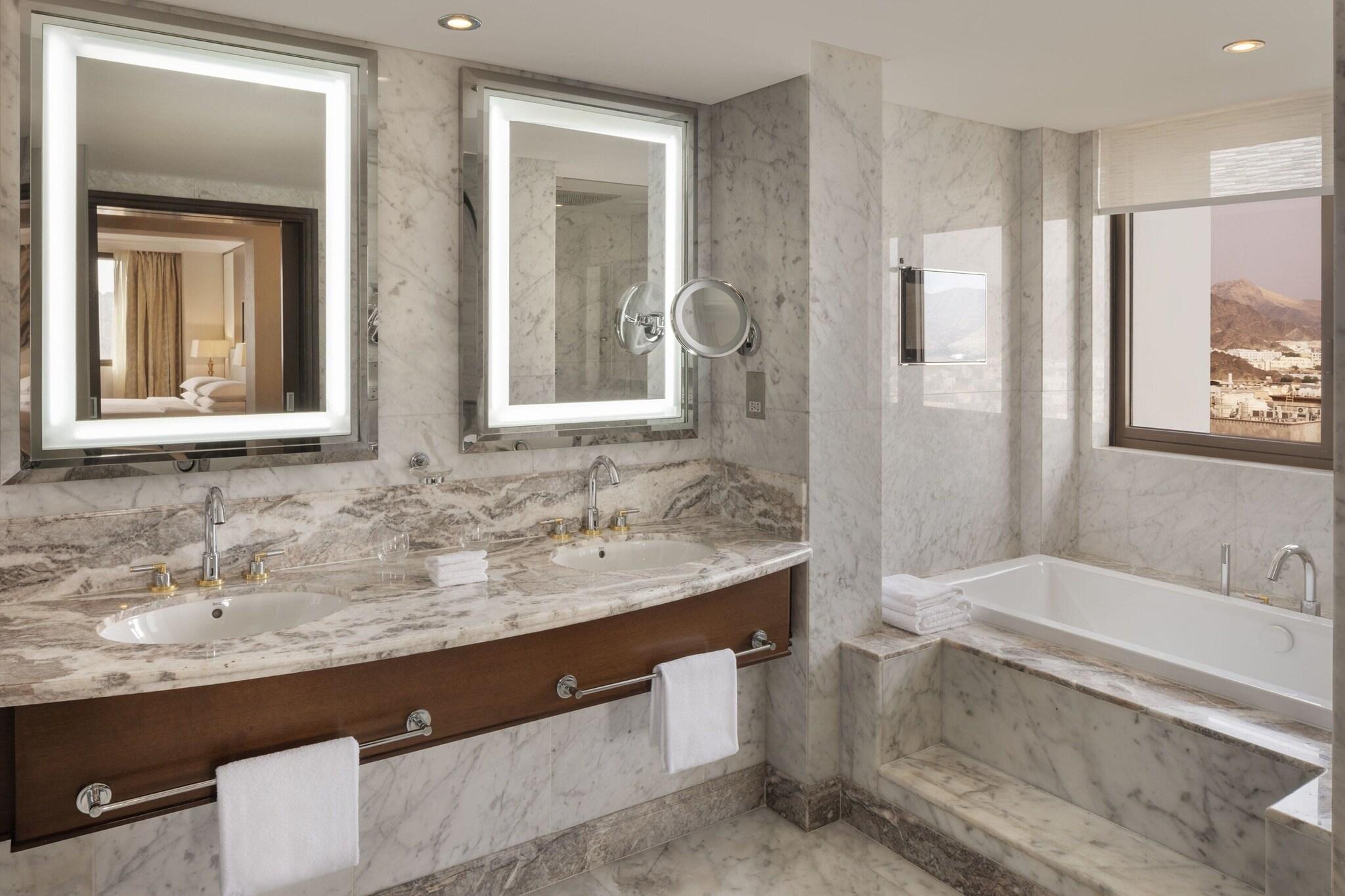 Suite Executive King Bed