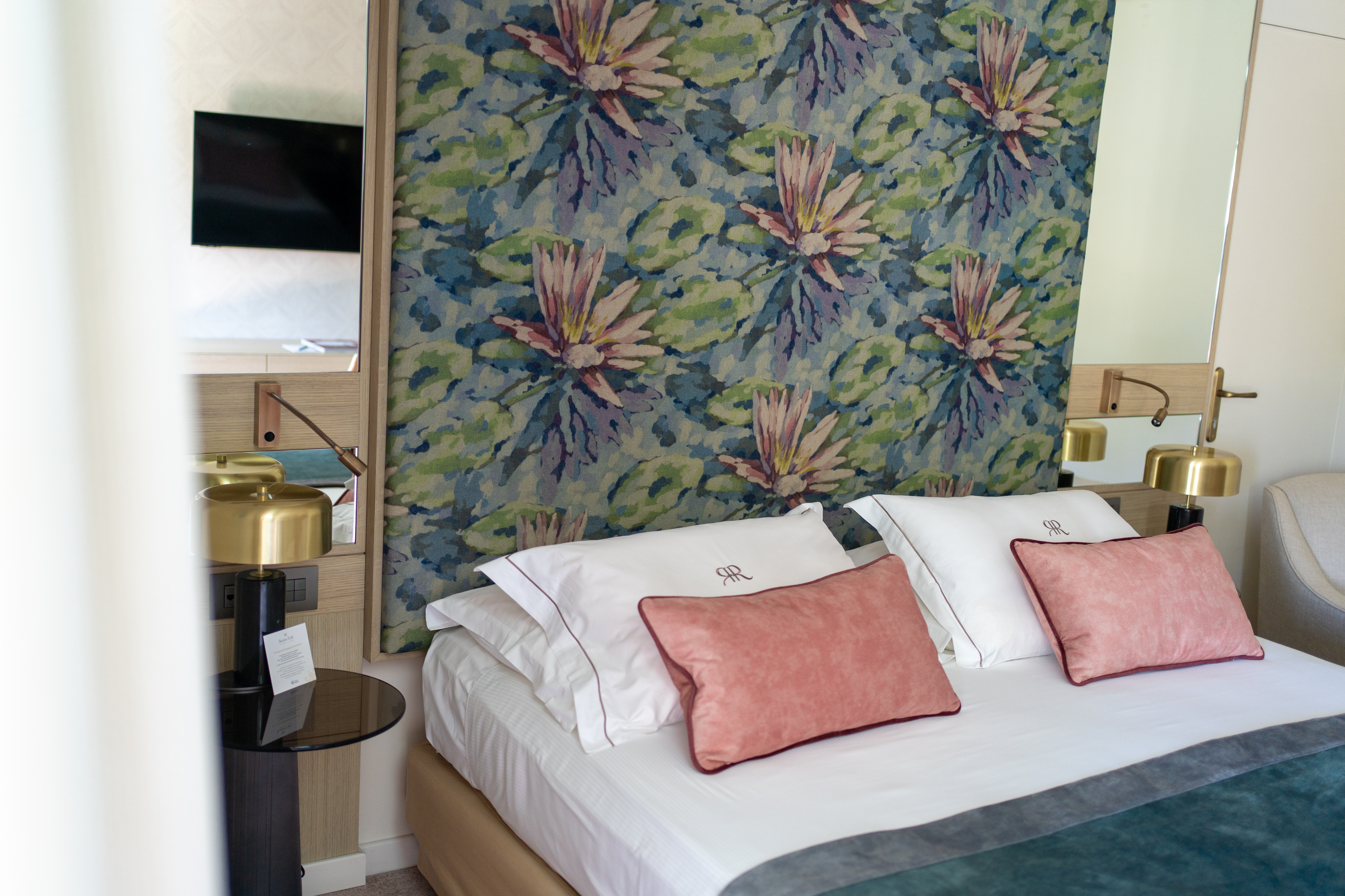 Double or Twin Deluxe Premium