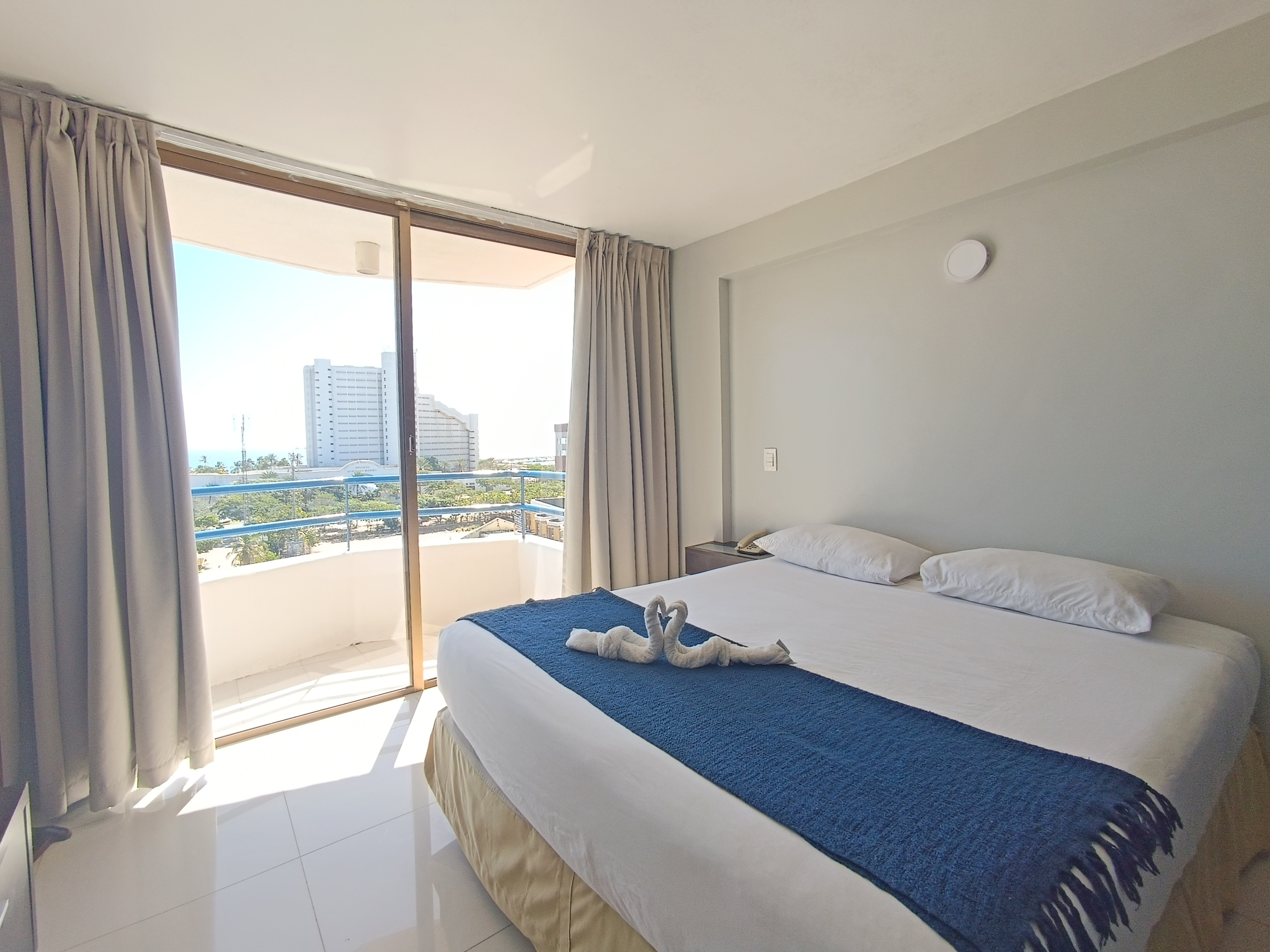 Triple Queen Size Bed