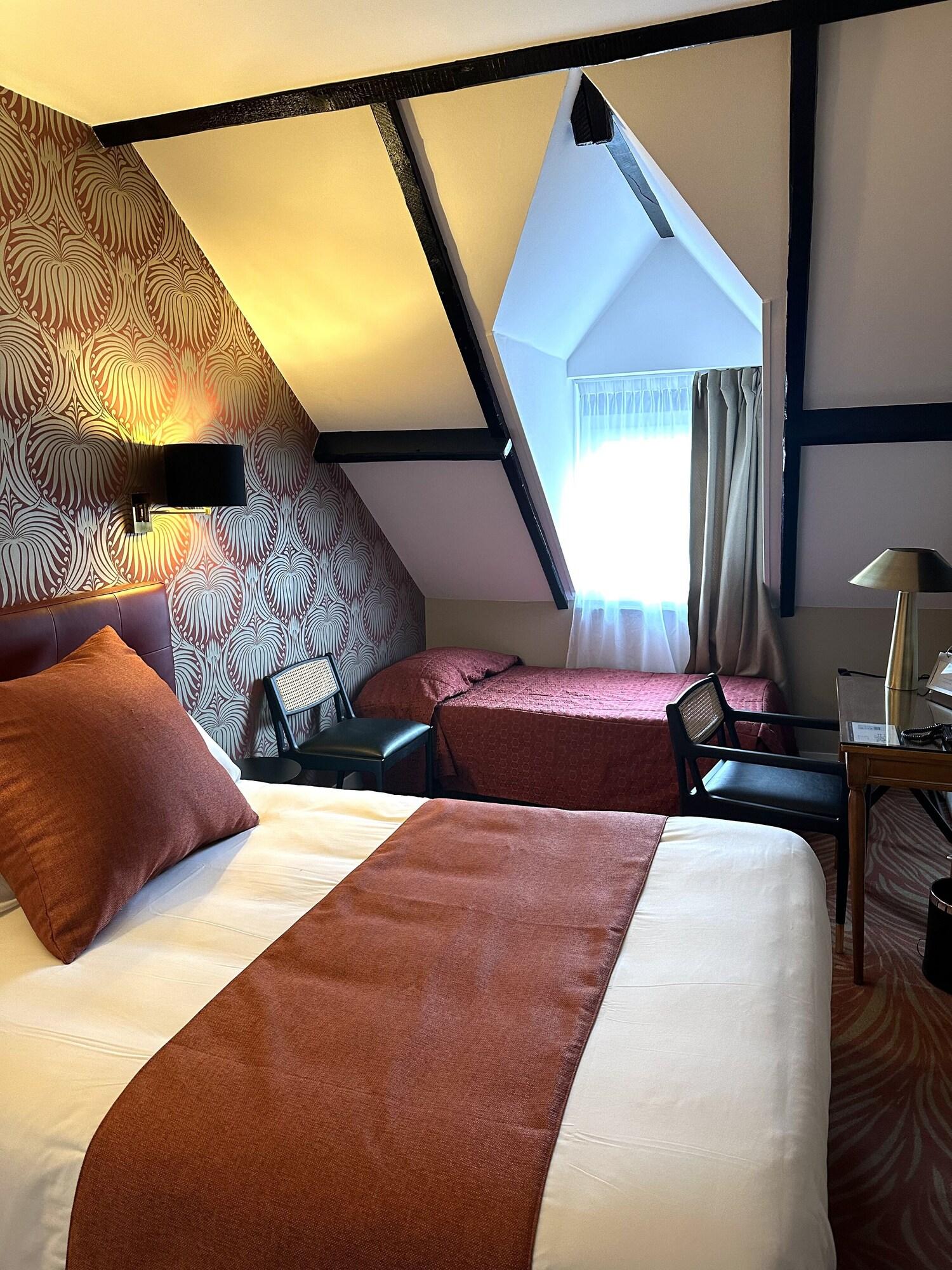 Quadruple Three Beds