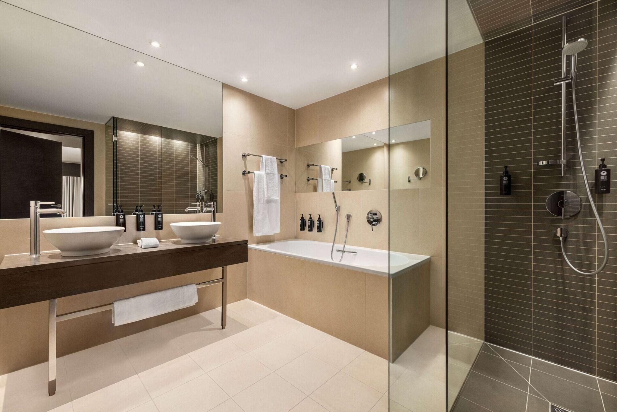 Suite with Double Bed