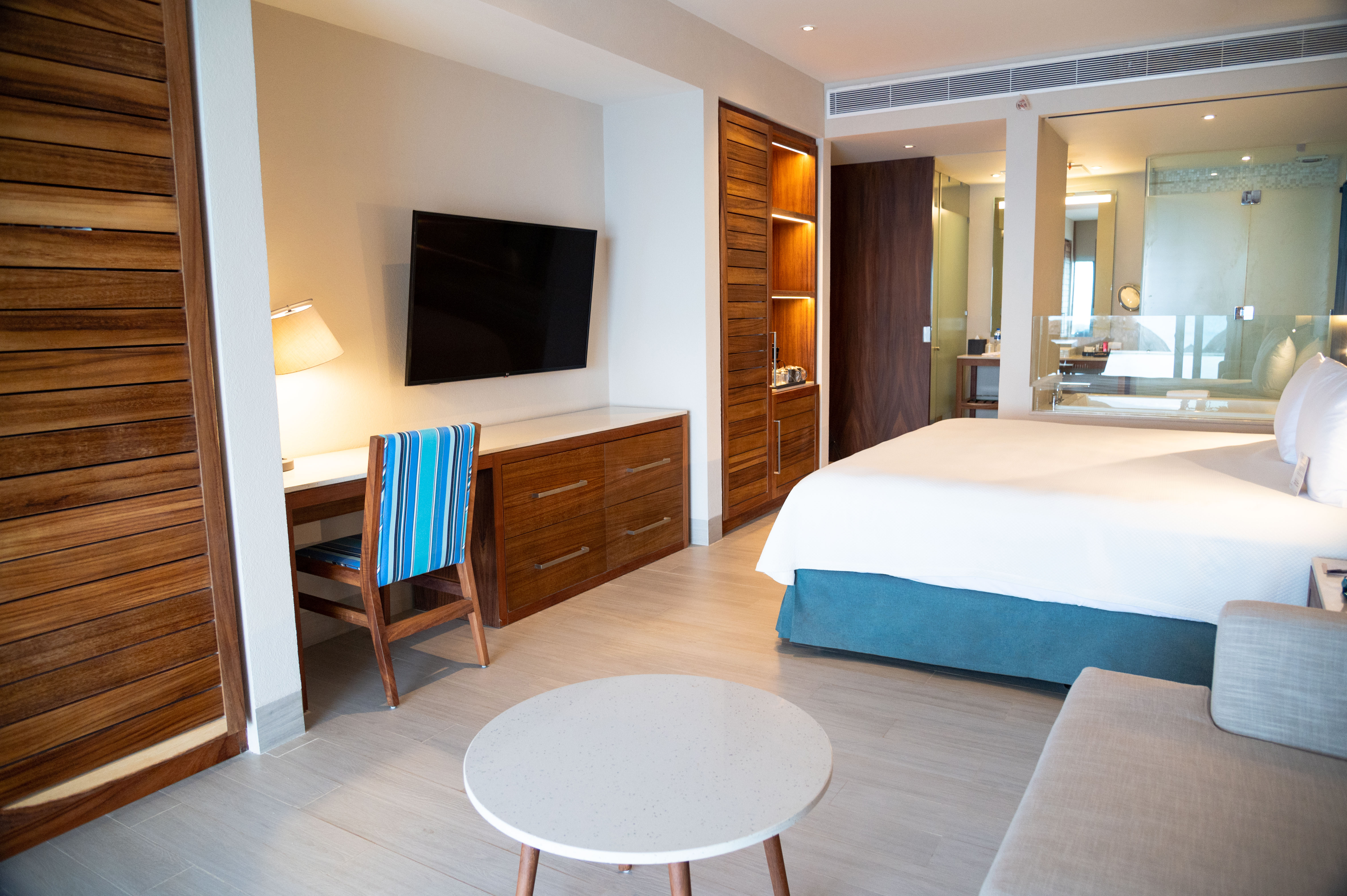 Double Ocean Front King Bed