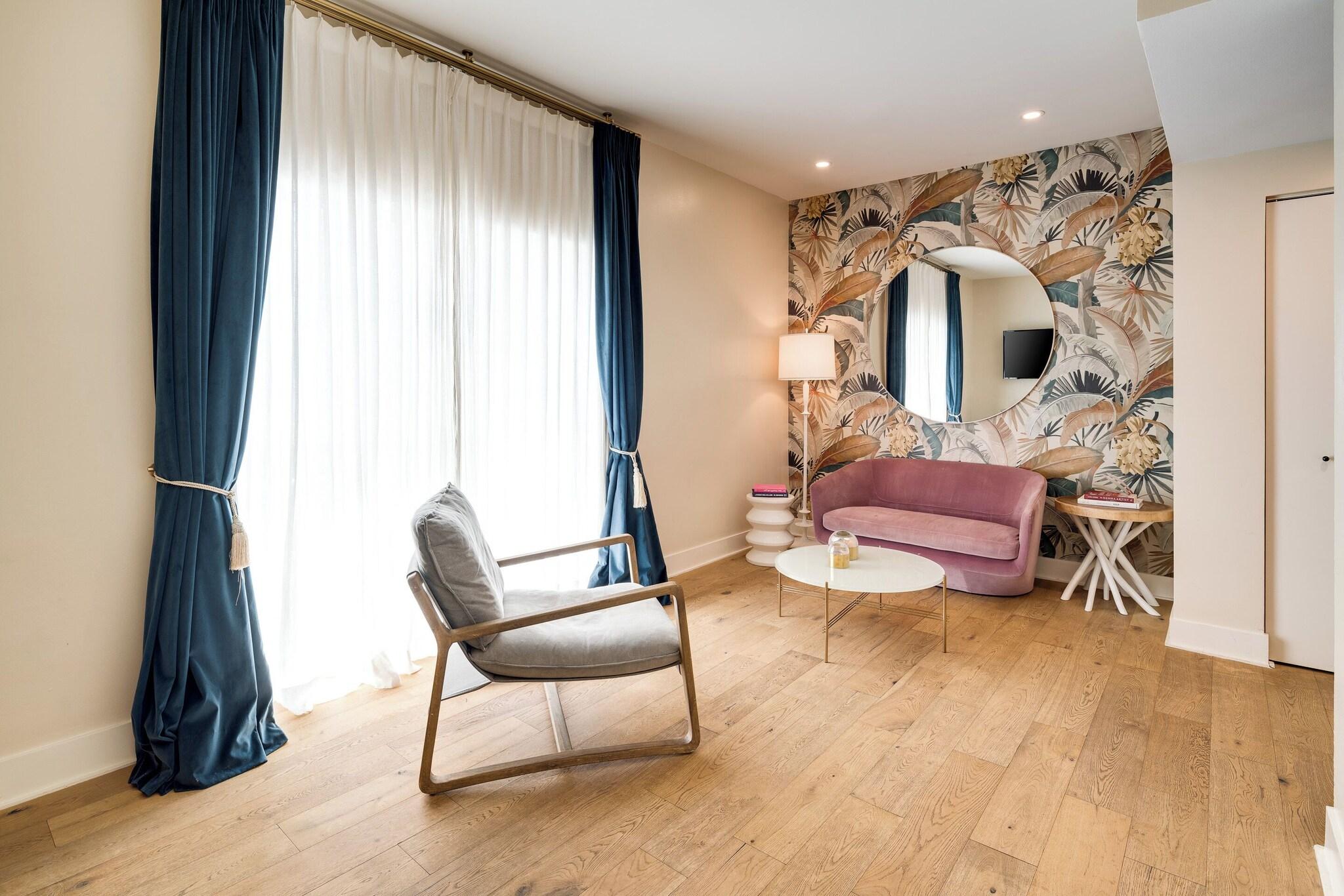 Suite Queen Size Bed