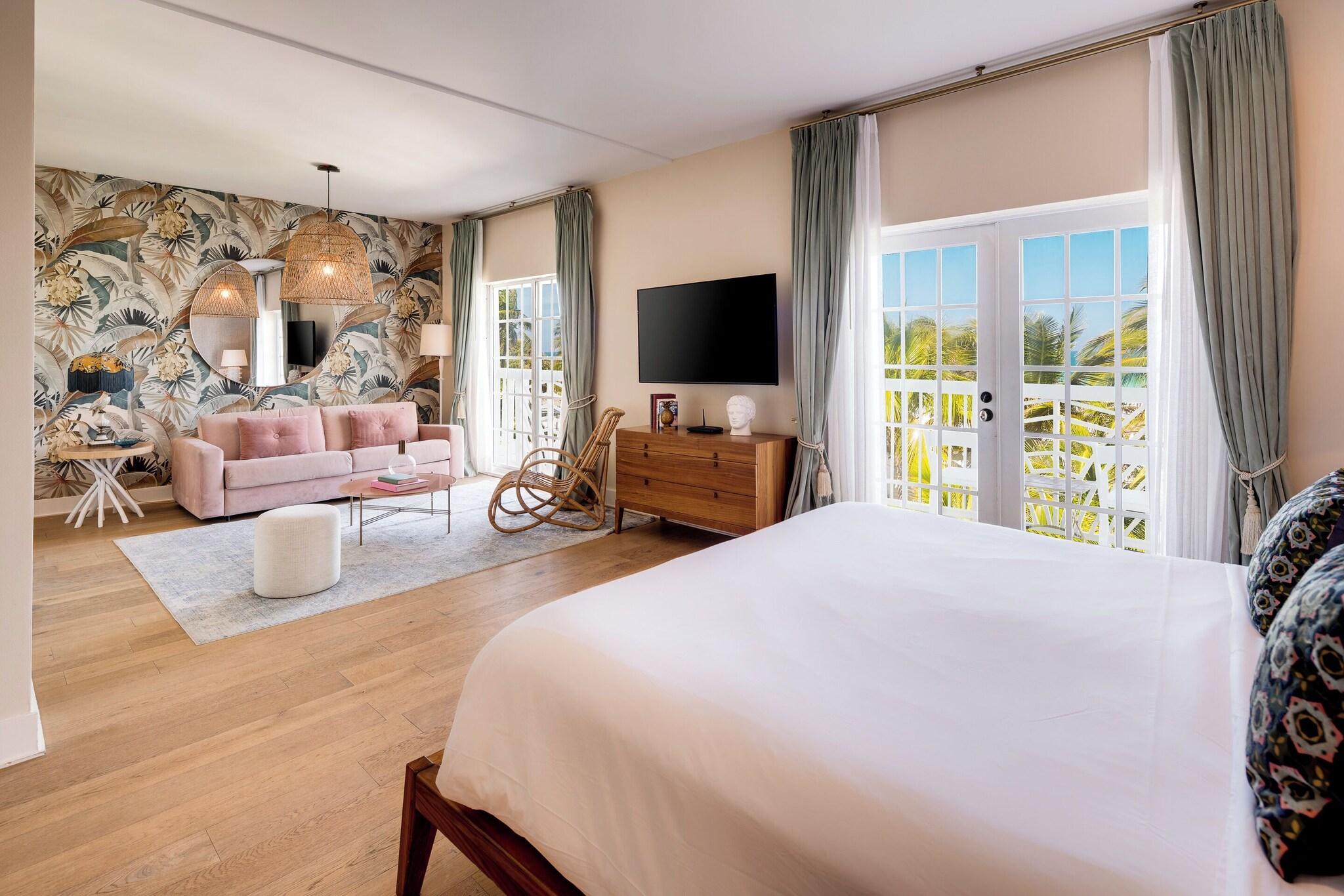 Suite Ocean Front King Bed