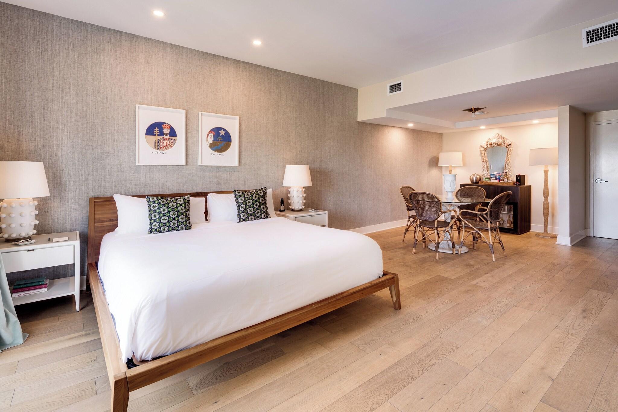 Suite Ocean Front King Bed