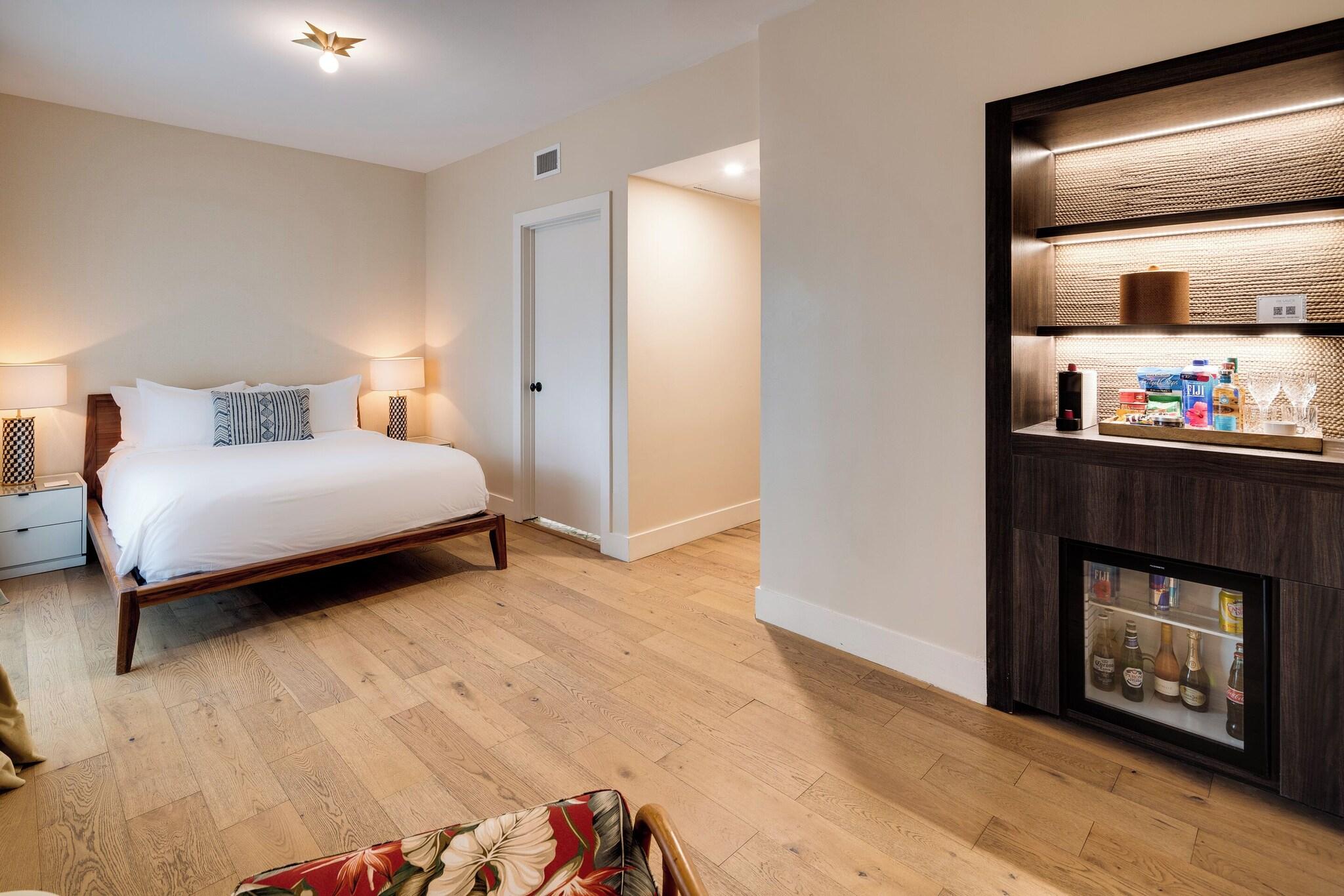 Double Deluxe Queen Bed