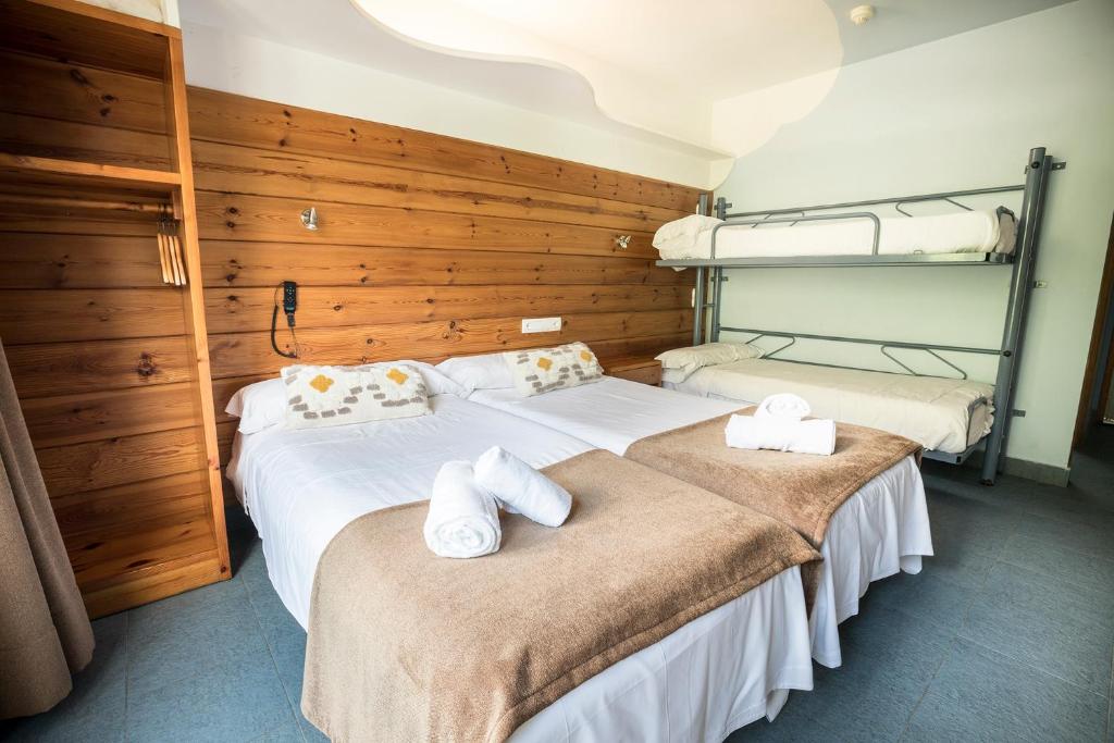 Family Room Capacity 3