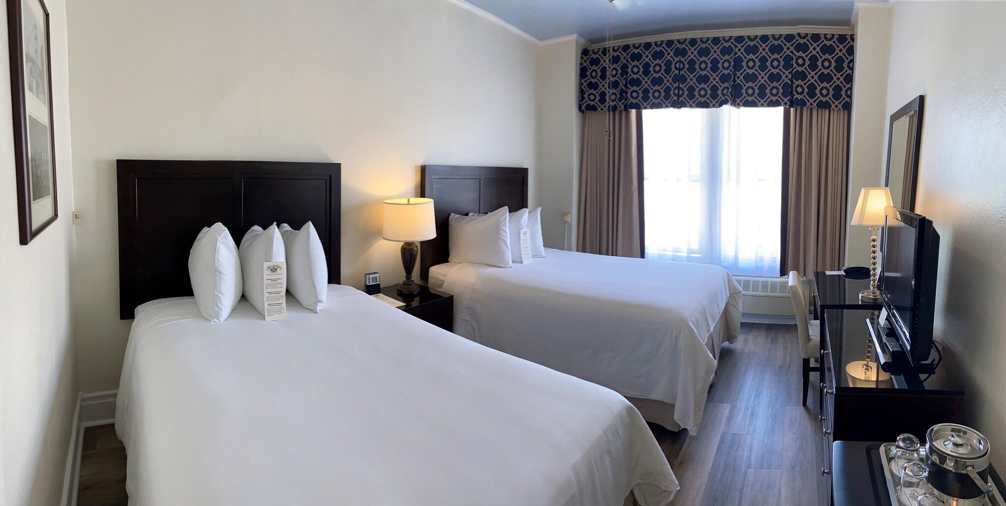 Quadruple Two Double Beds