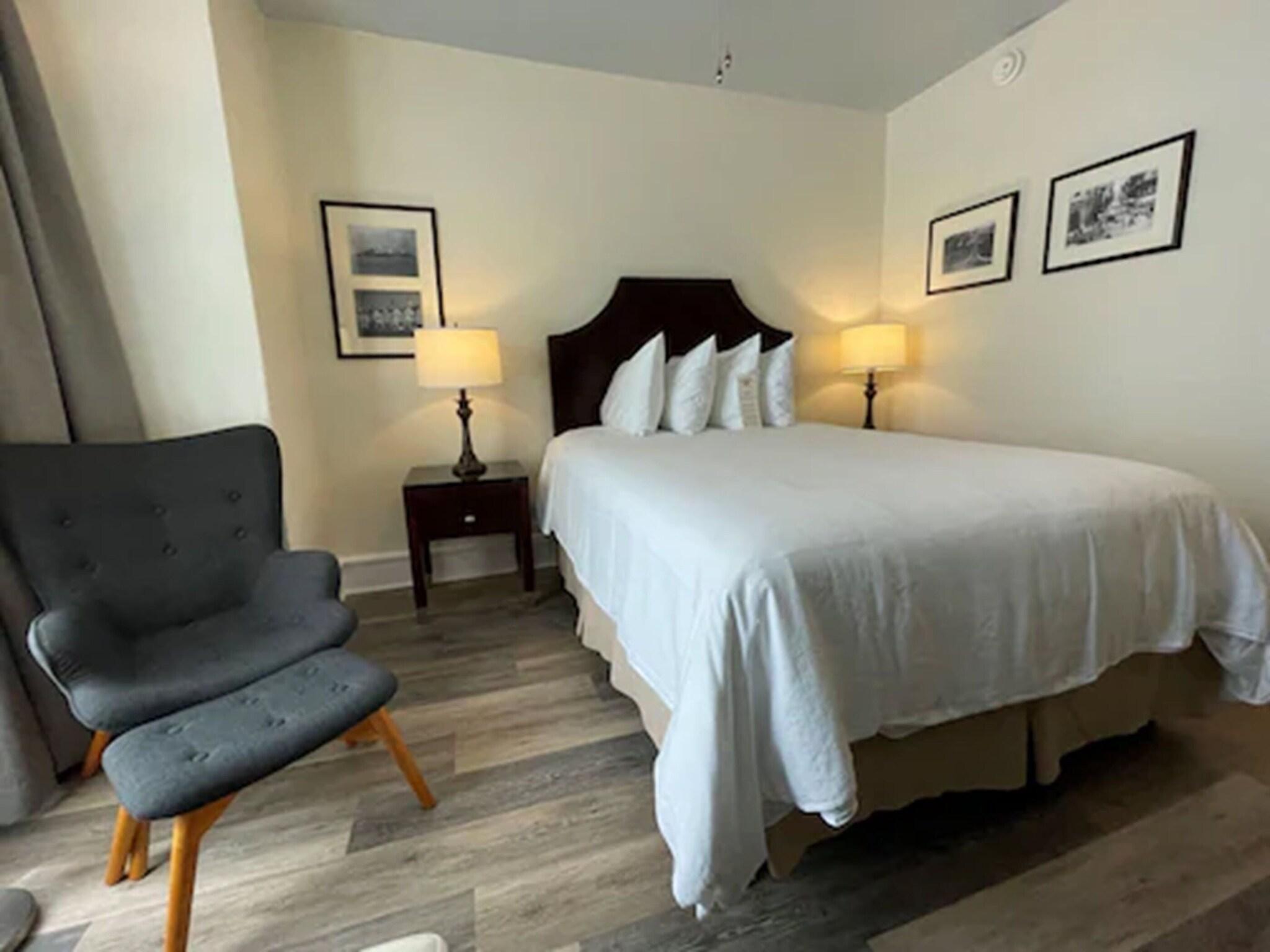 Double Queen Size Bed