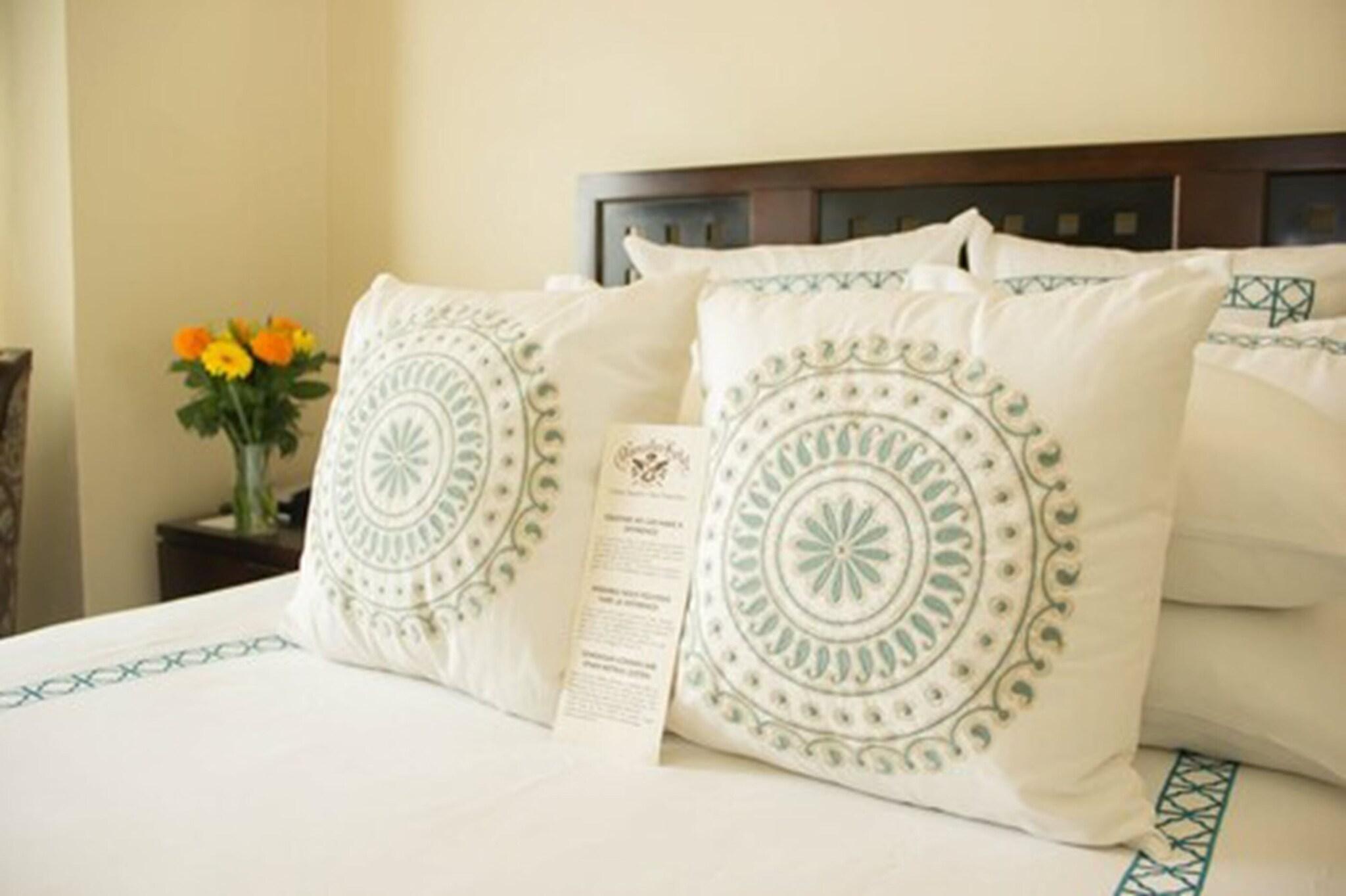 Suite Queen Size Bed