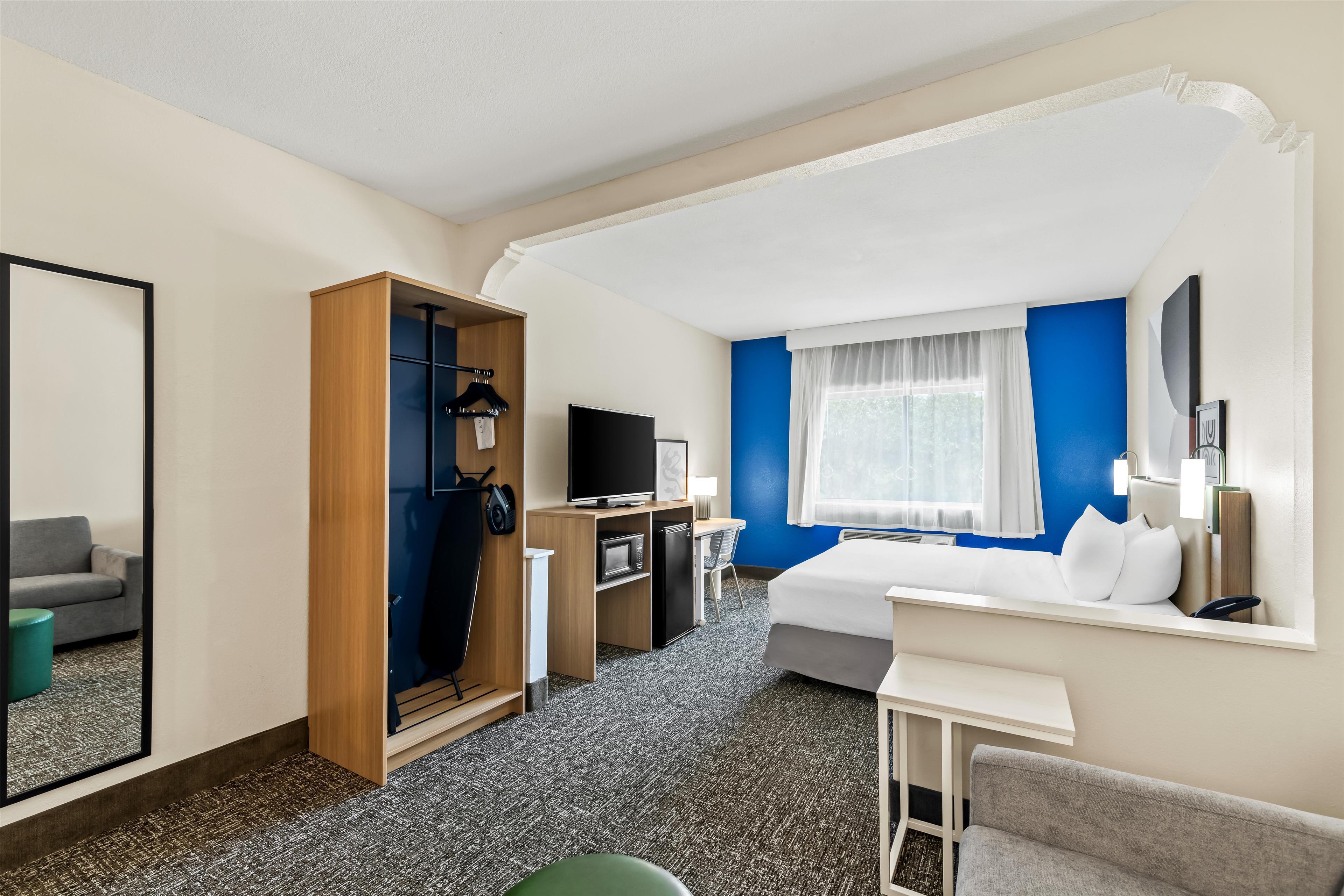 Double Accessible King Size Bed