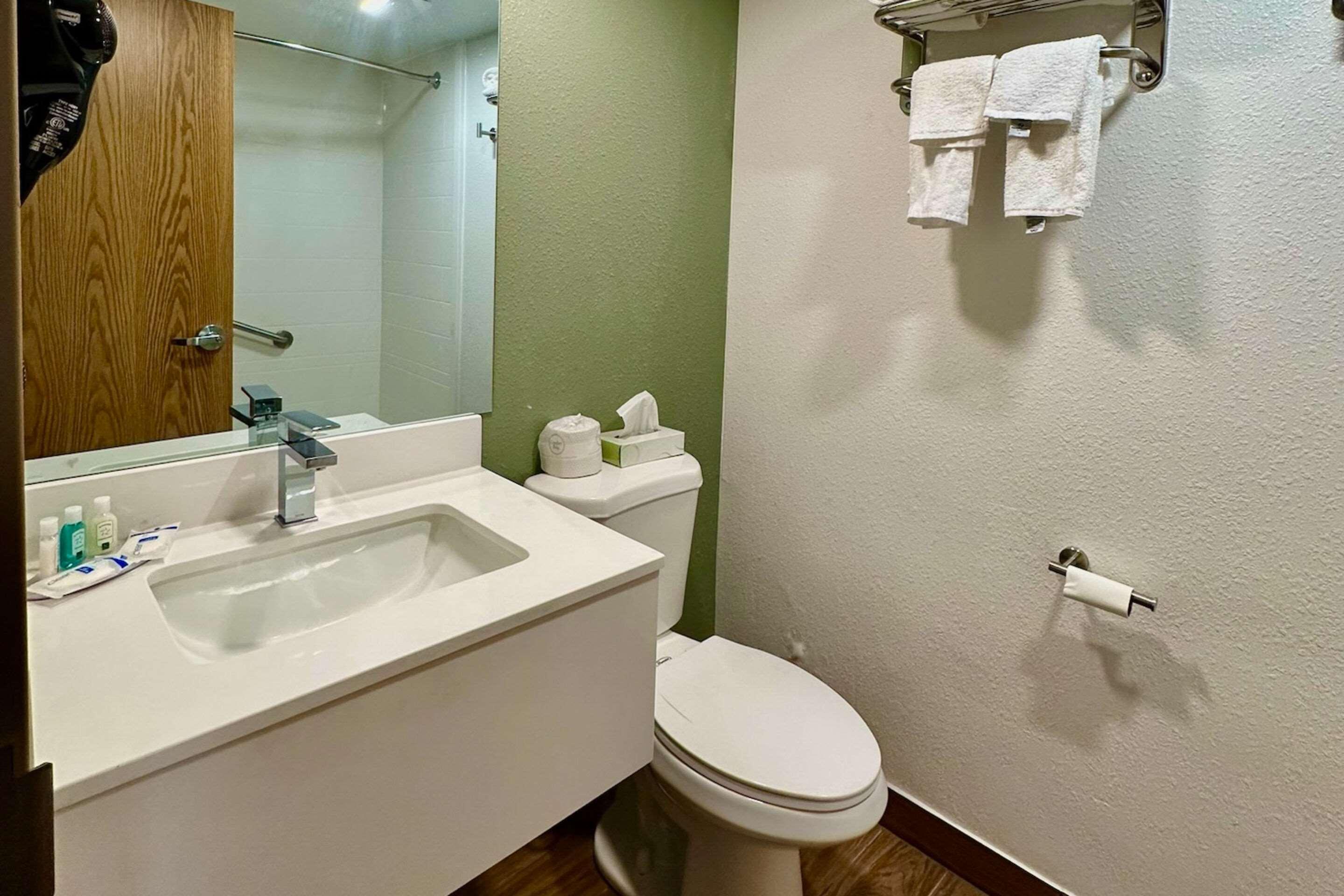 Double Queen Size Bed