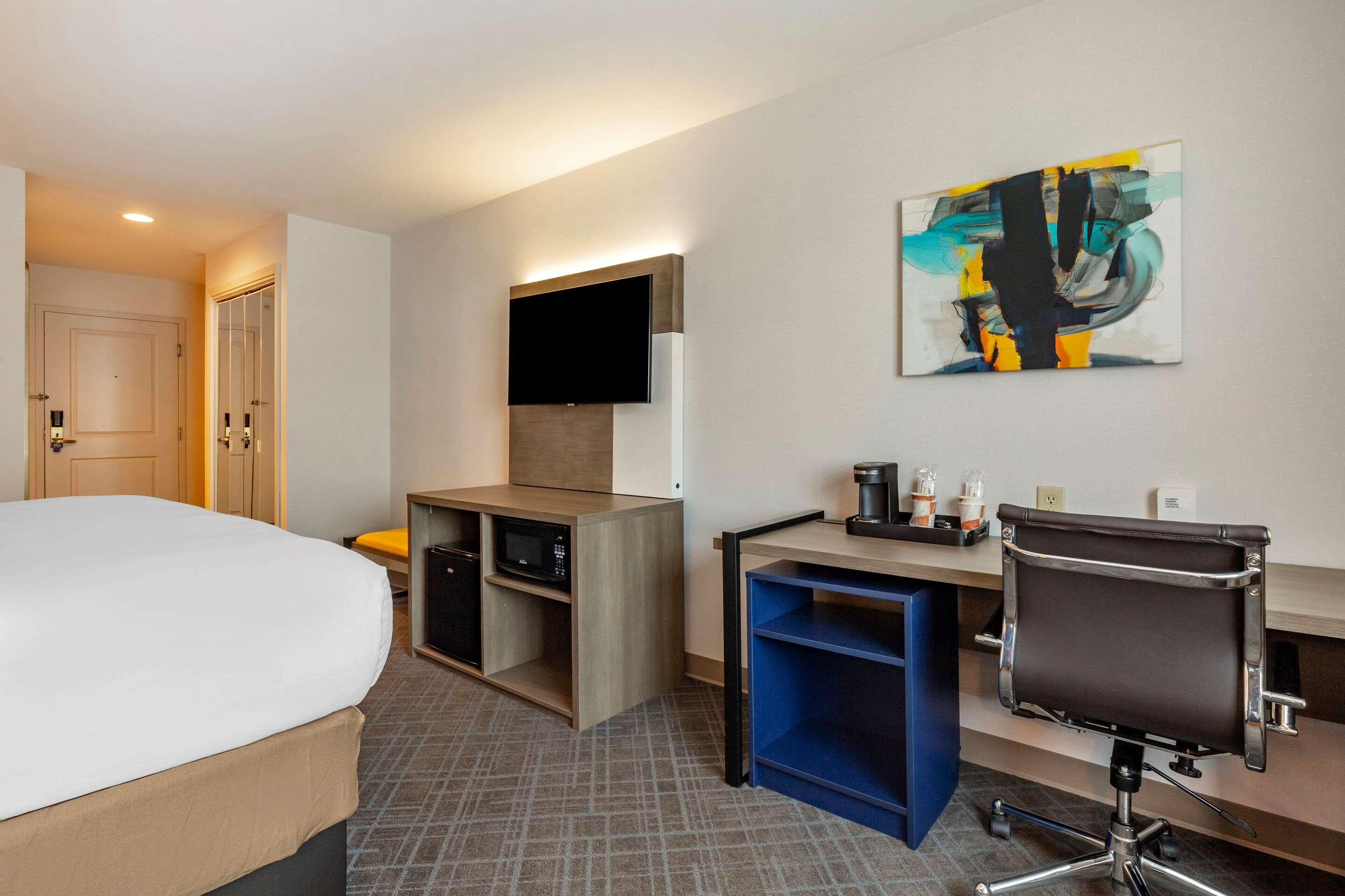 Double King Bed Non Smoking