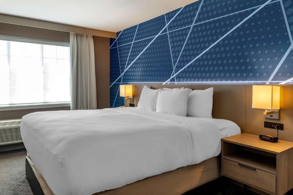 Double Queen Bed Non Smoking