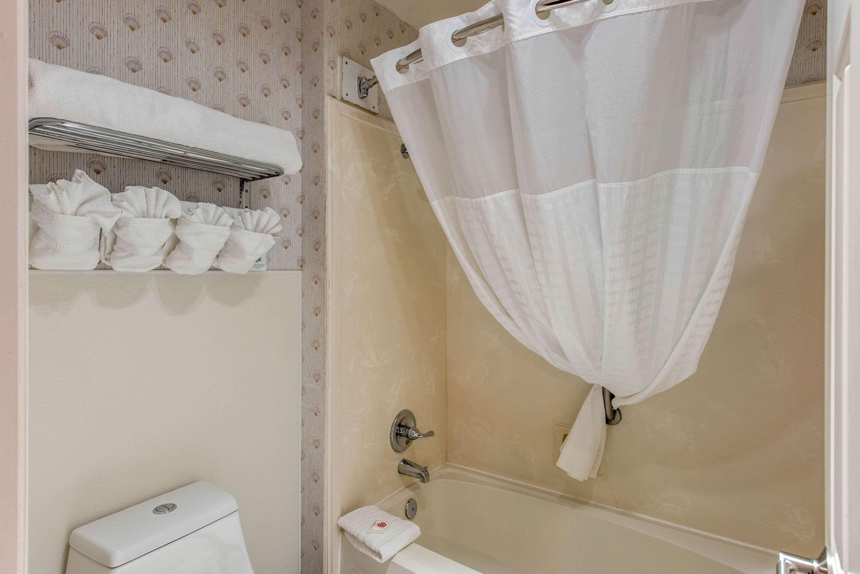 Double Two Queen Beds Non Smoking