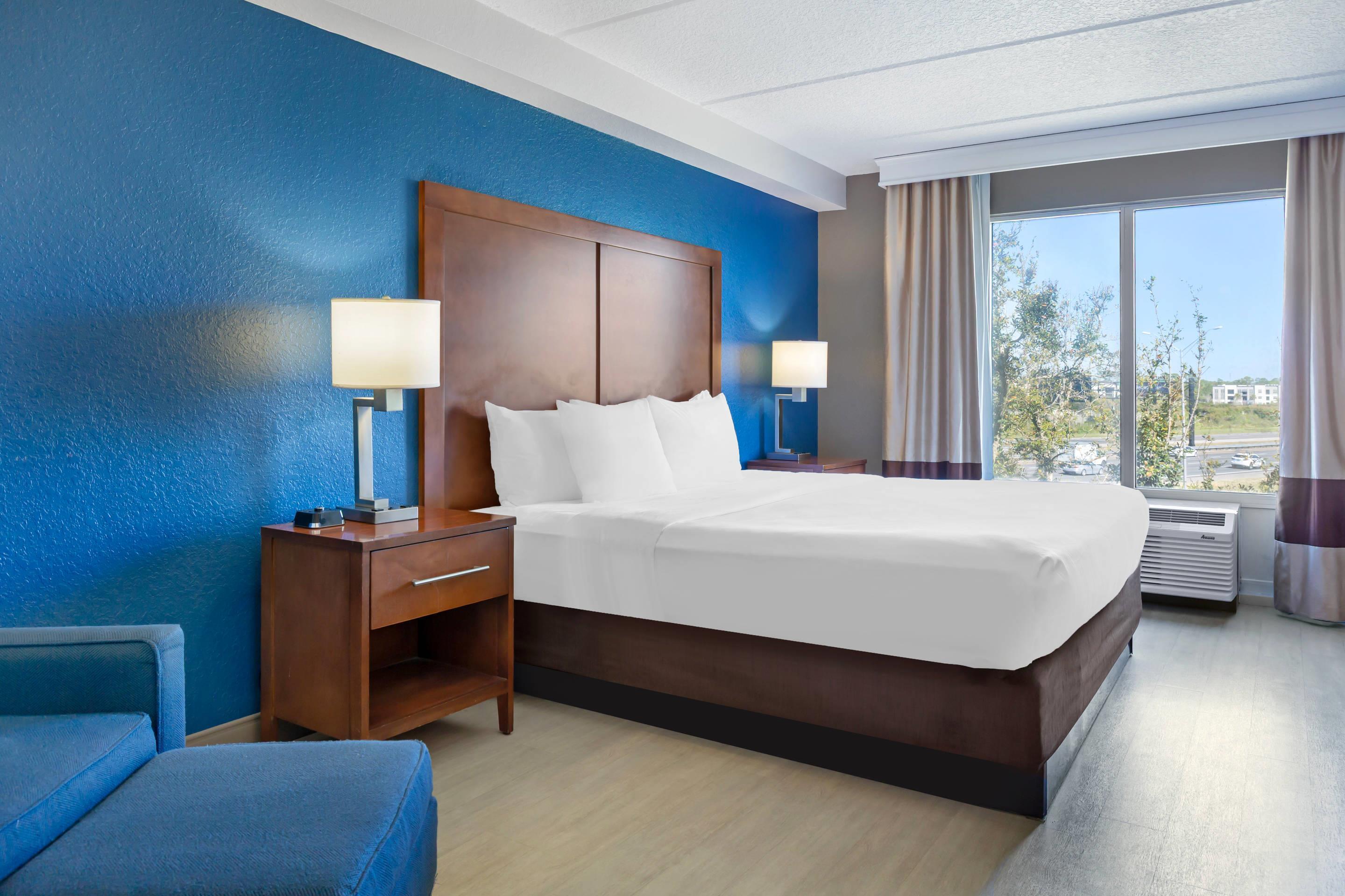 Double King Bed Non Smoking