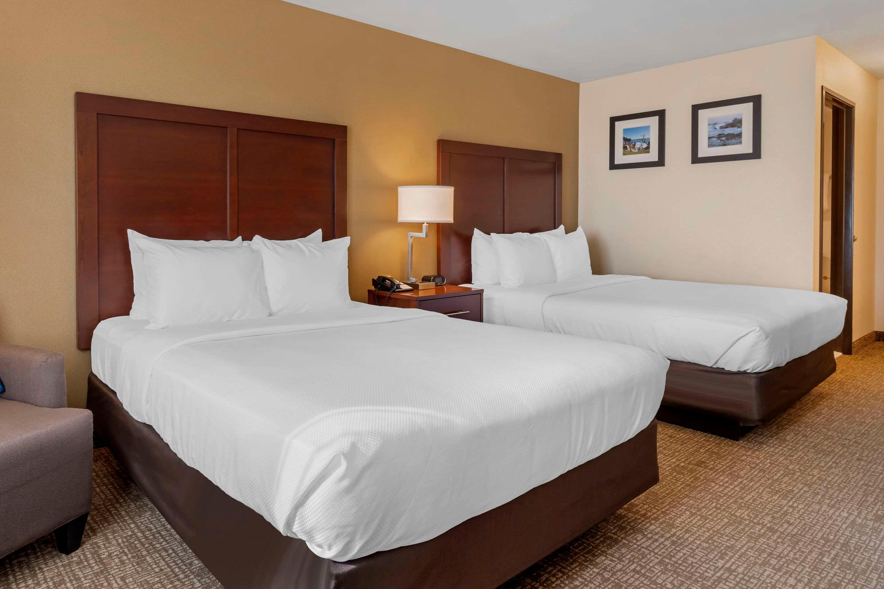 Double Two Queen Beds Non Smoking