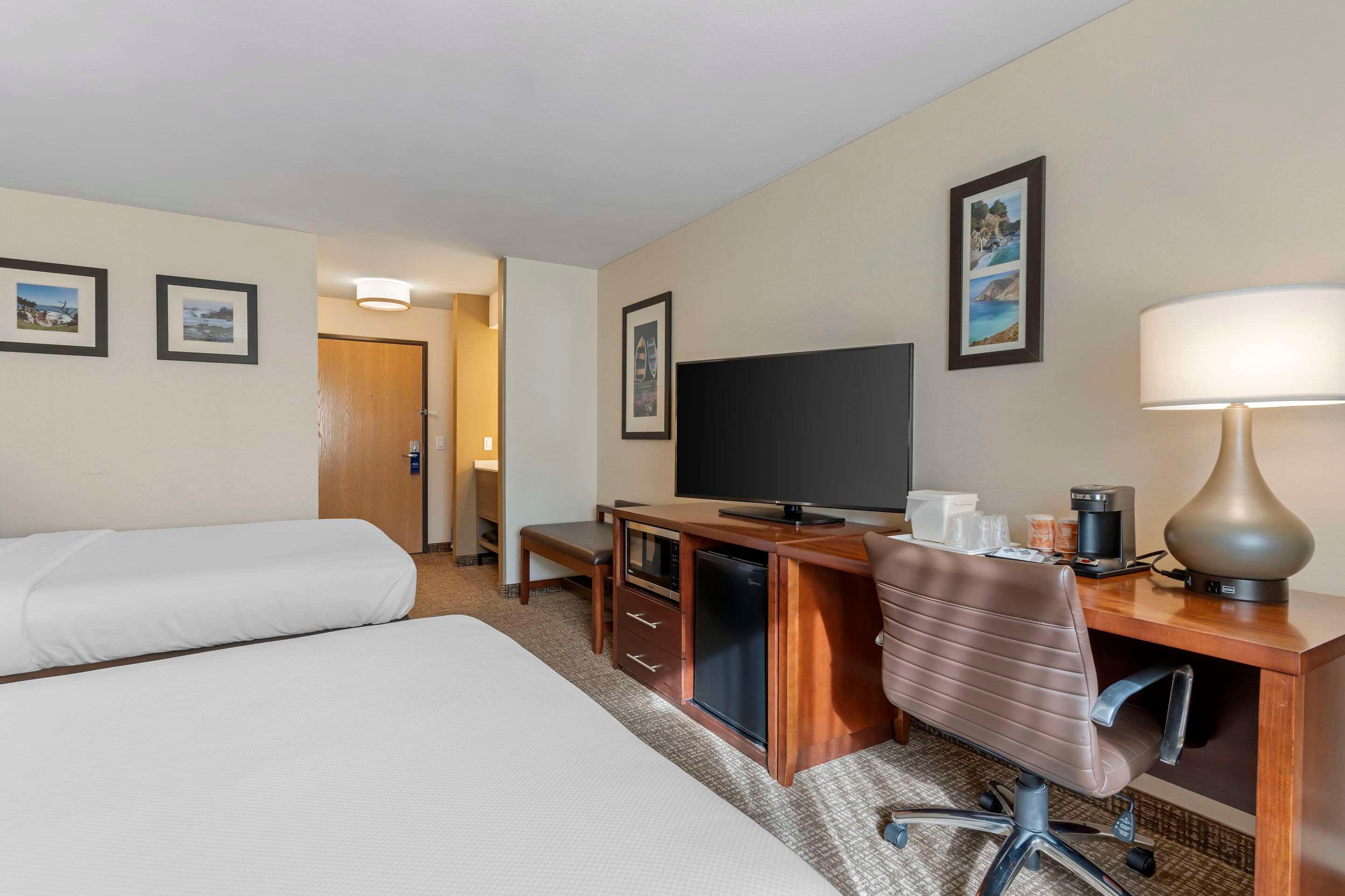 Double Two Queen Beds Non Smoking