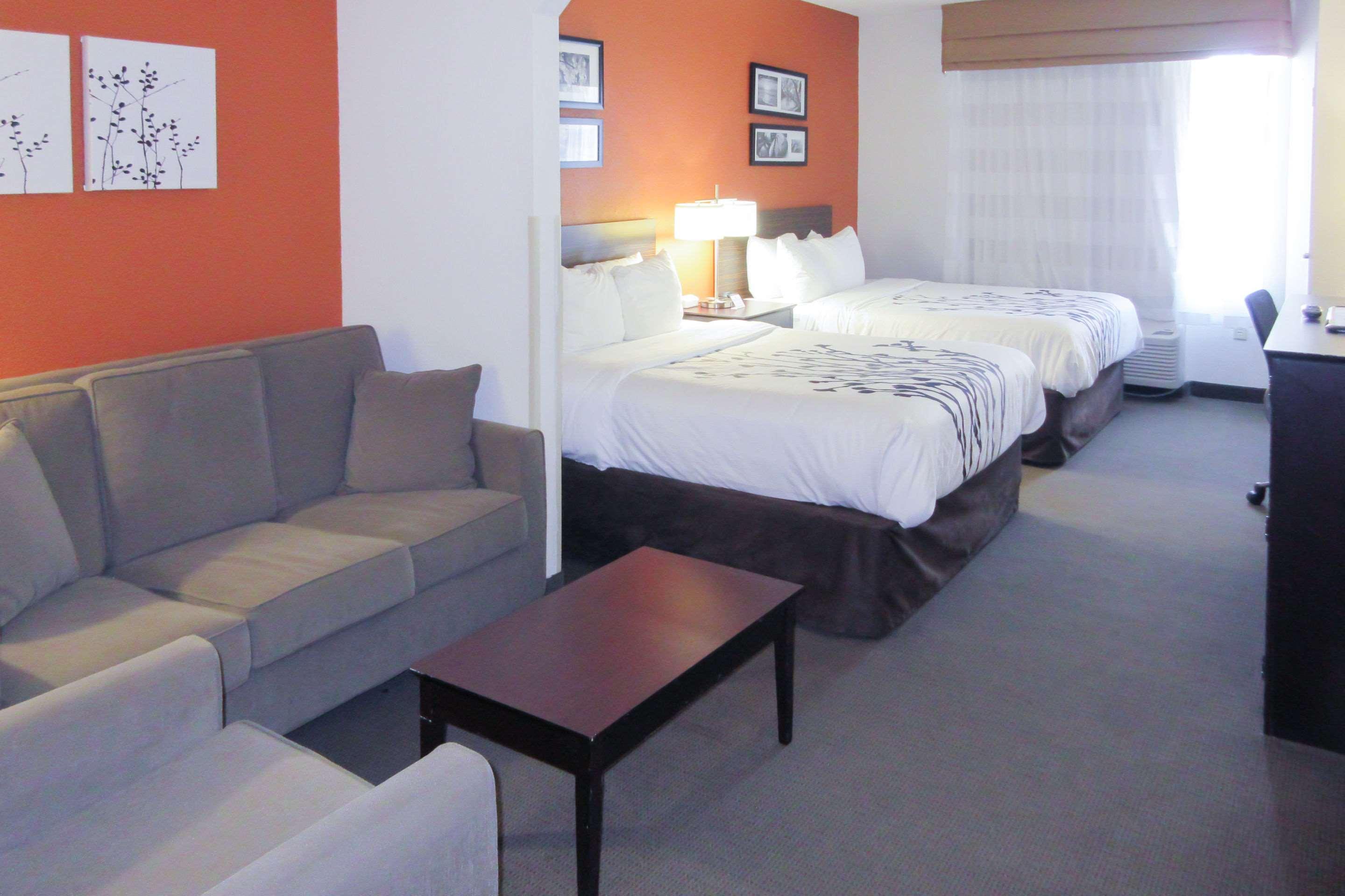 Suite Accessible-two Queen Beds
