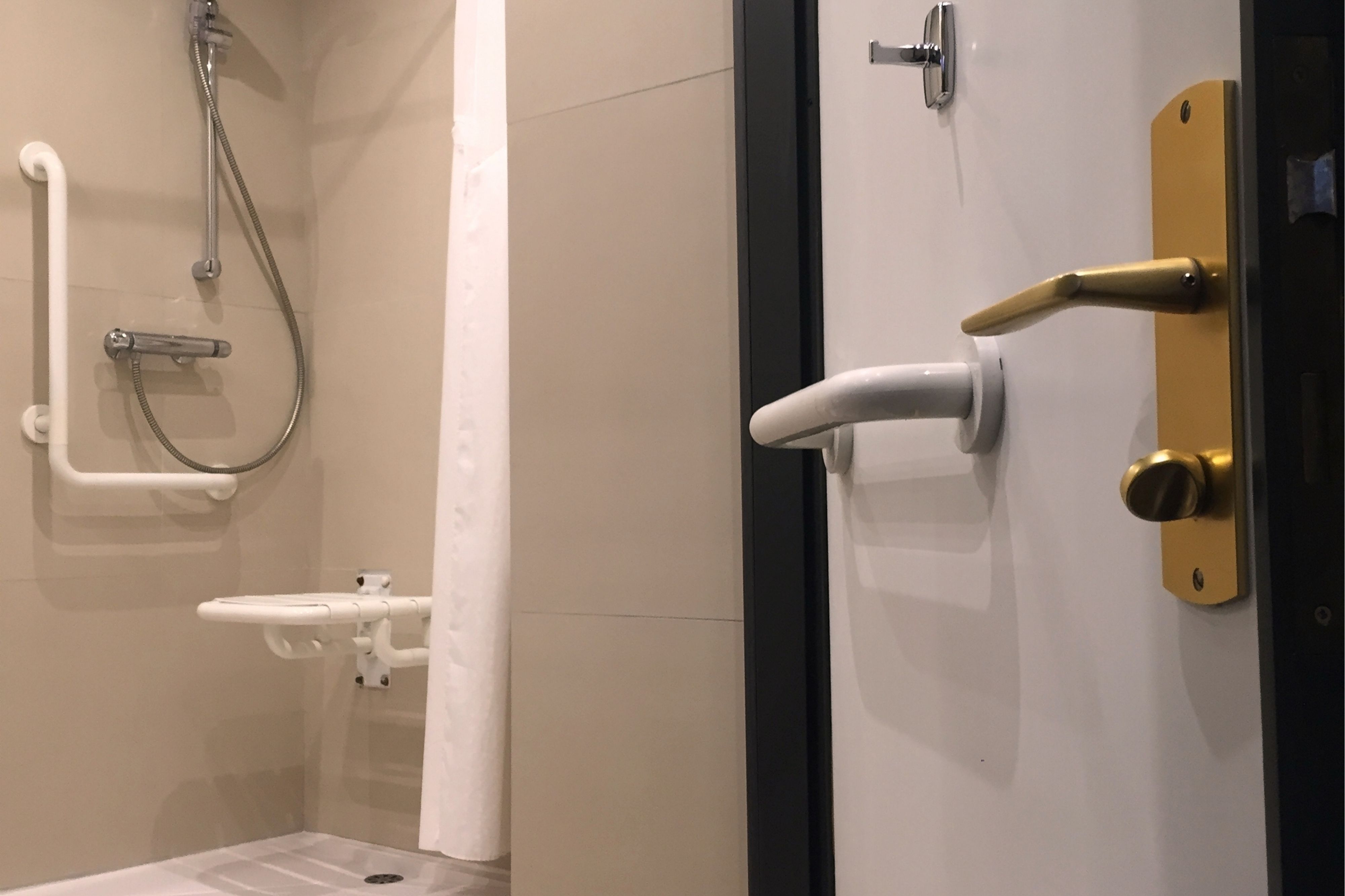 Double Accessible-two Queen Beds