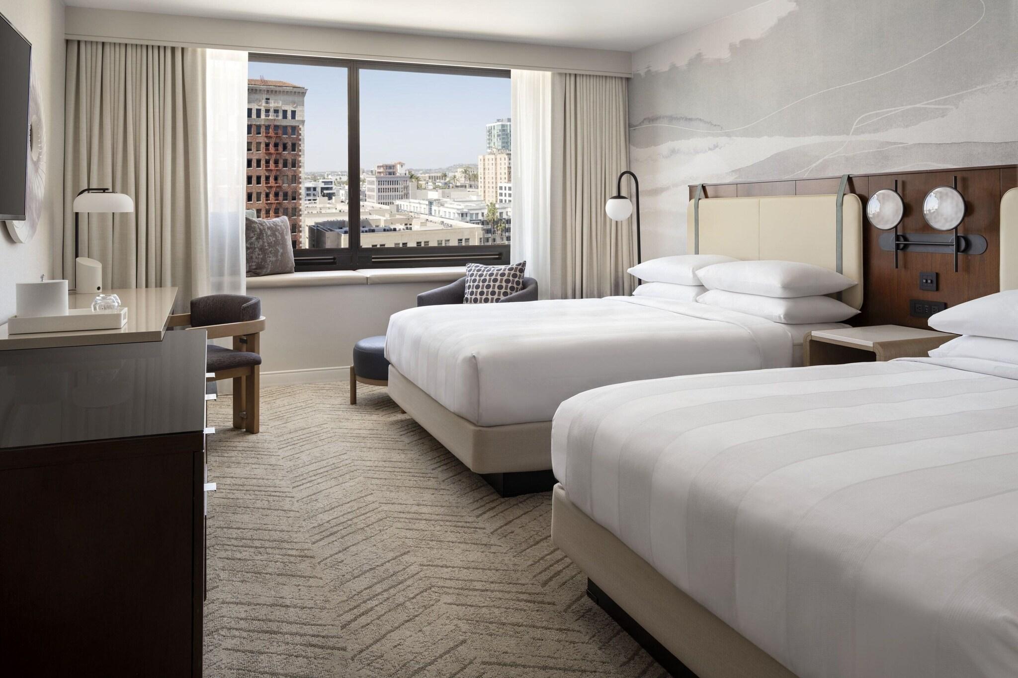 Quadruple Club City View