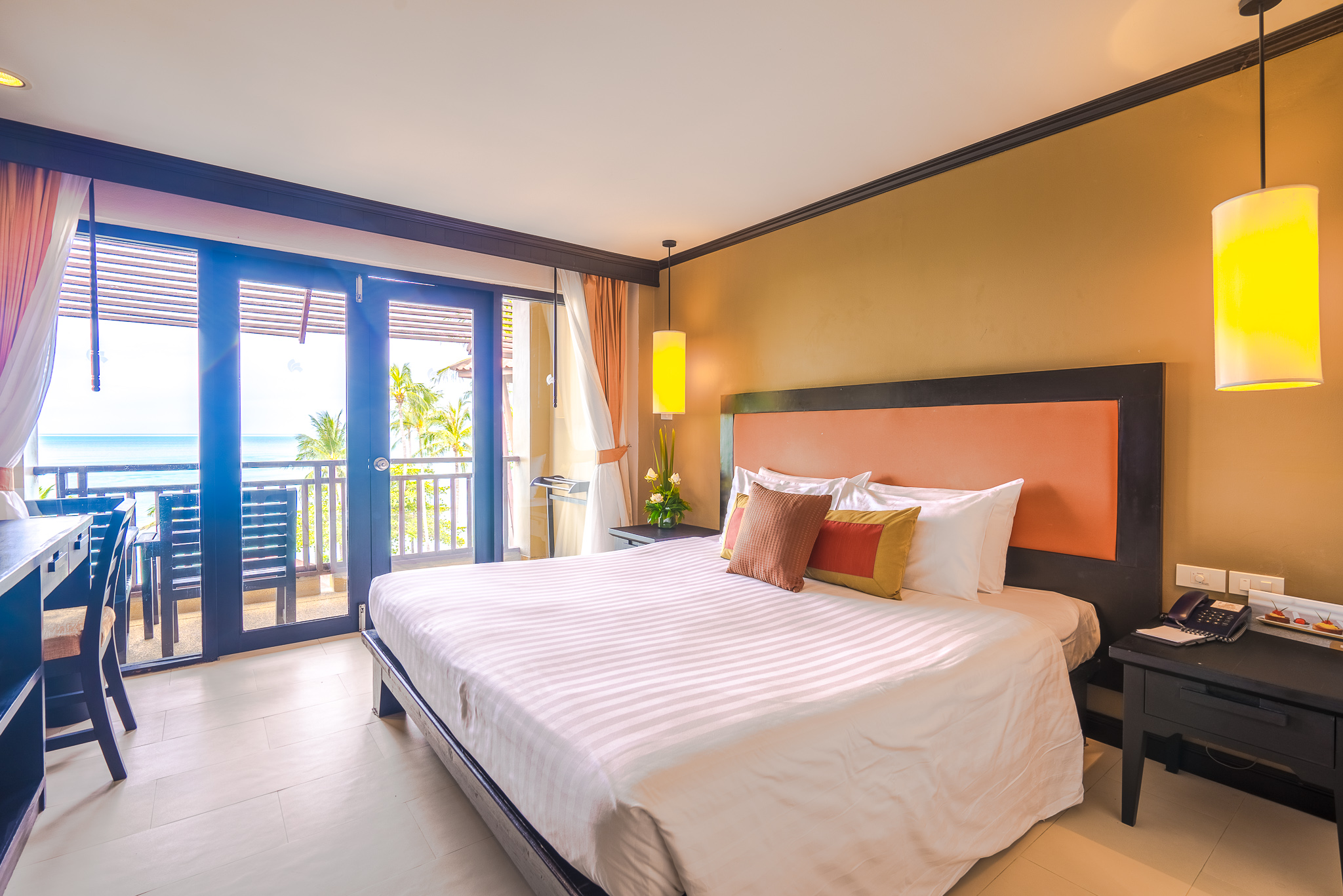 Double or Twin Superior Side Sea View