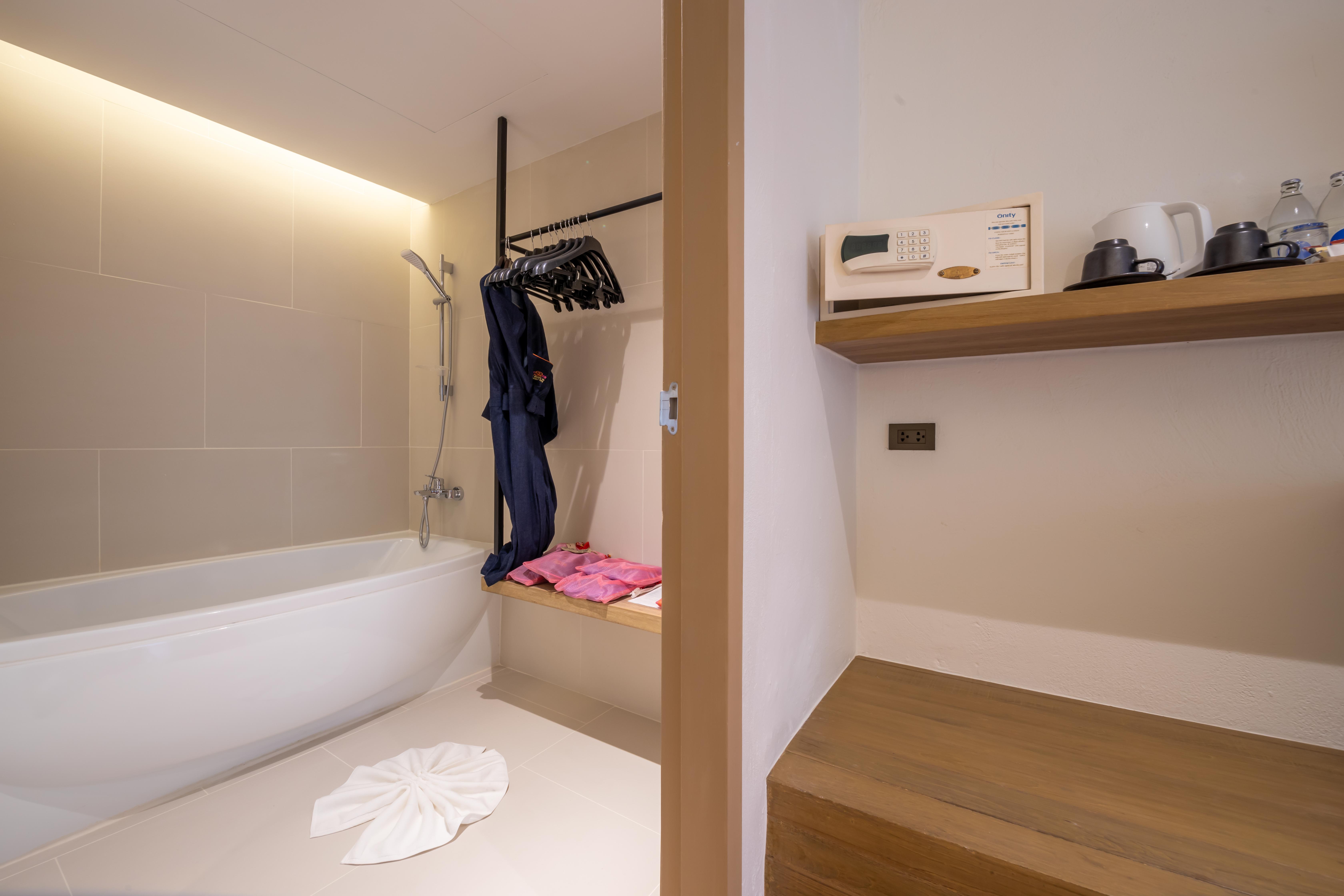 Double or Twin Deluxe