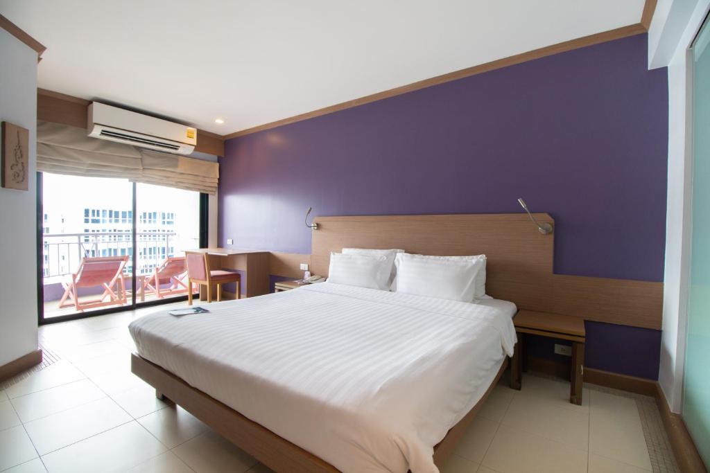 Double Superior Queen Bed