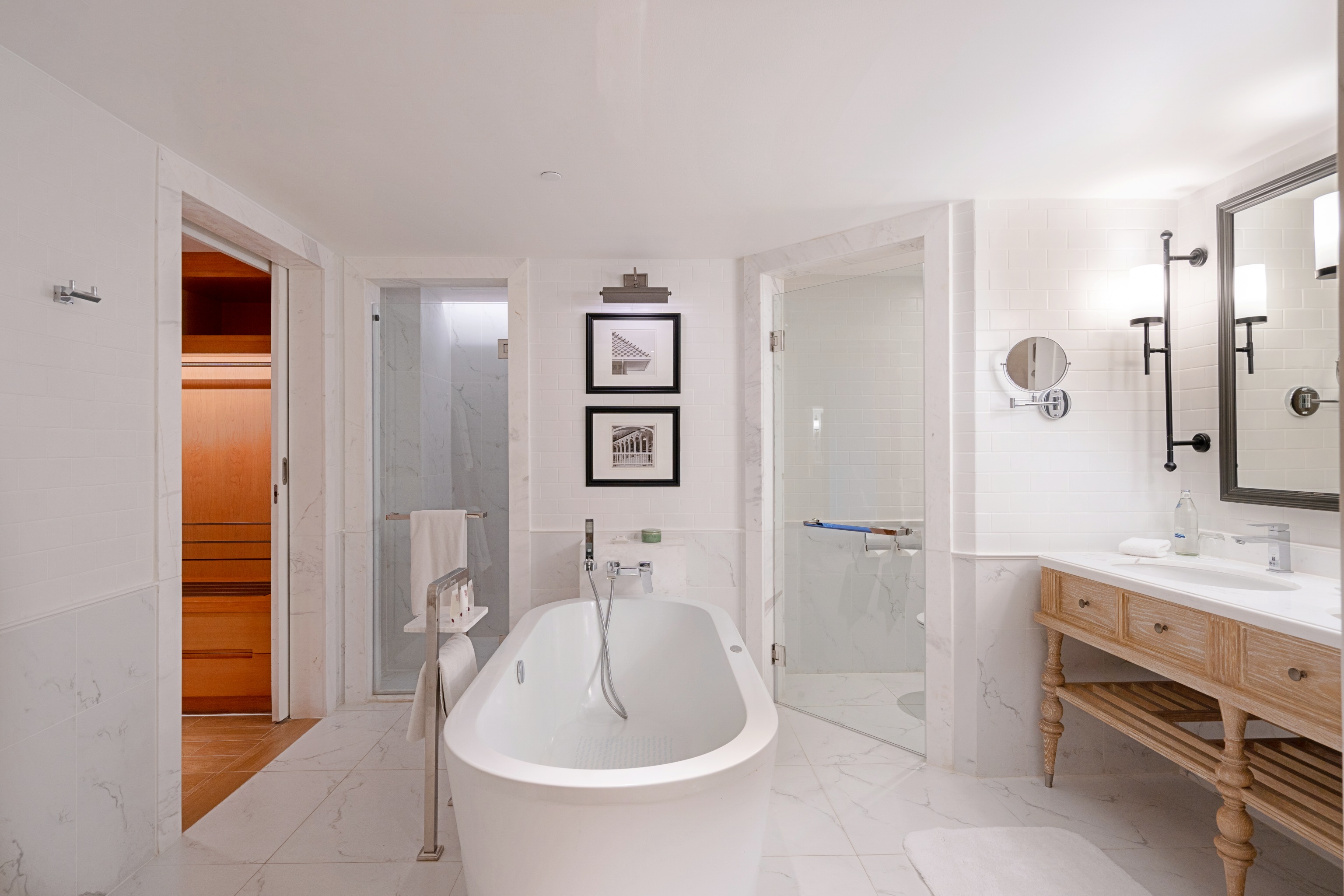 Family Room King Size Bed