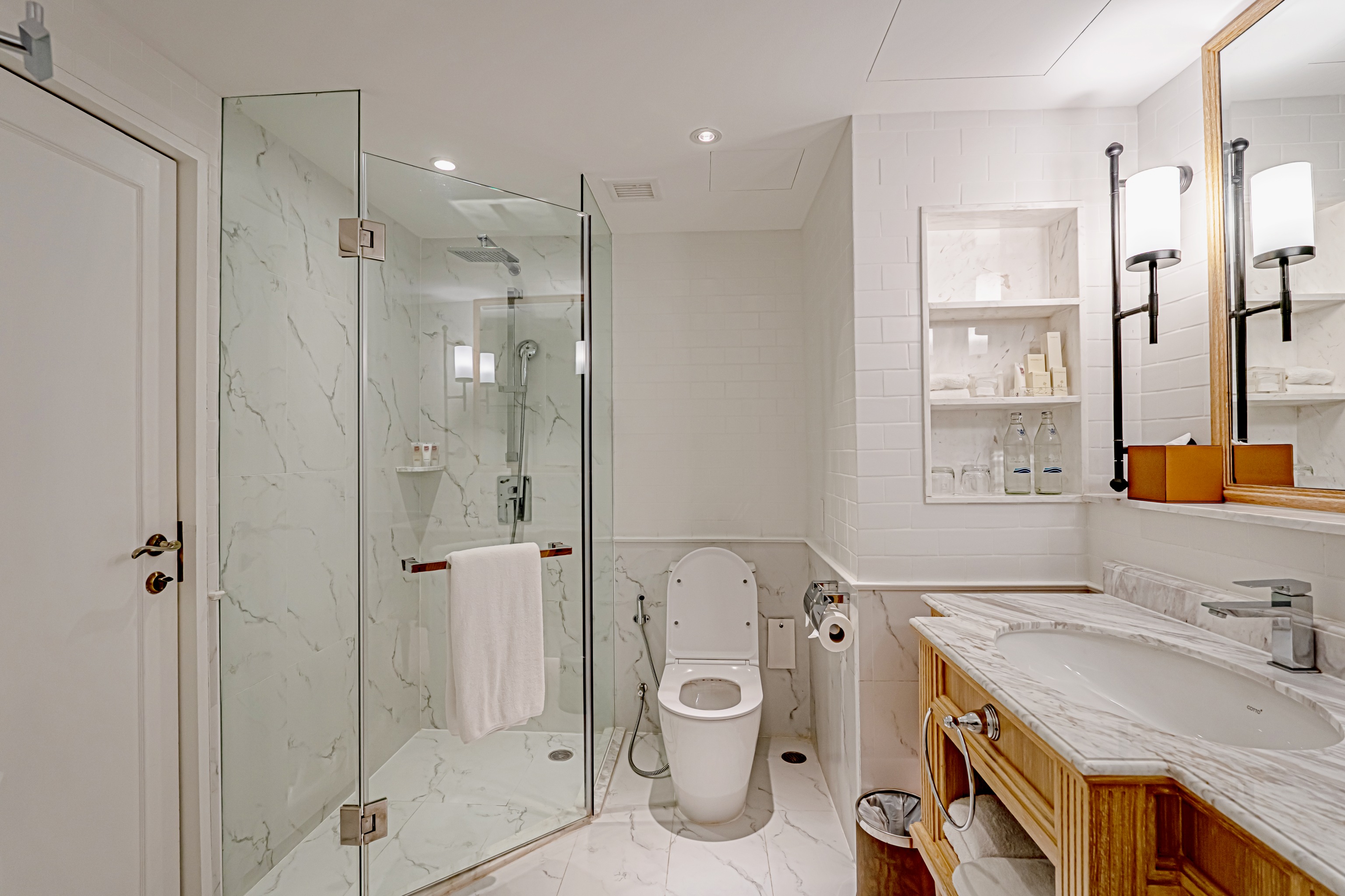 Double Deluxe King Bed