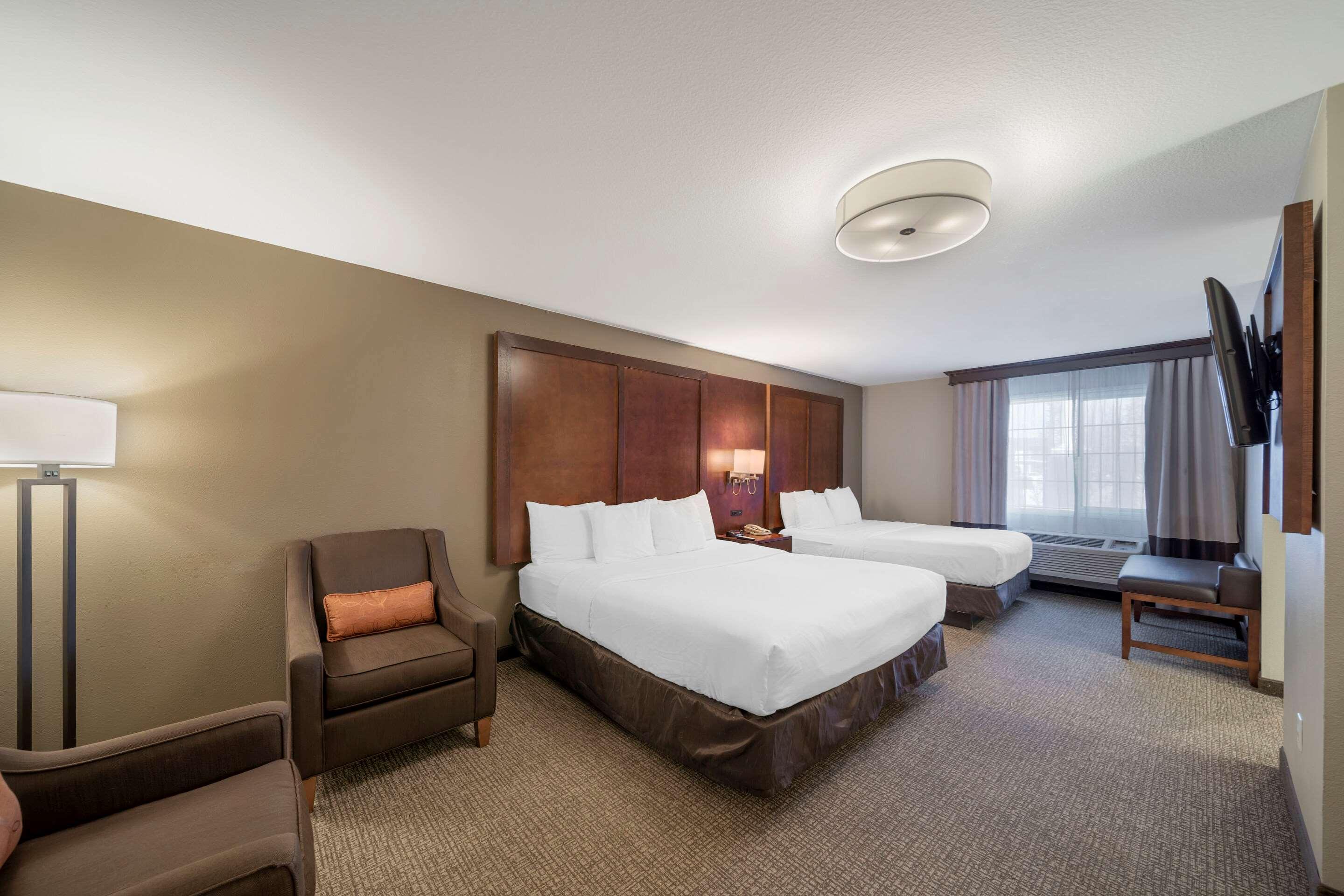 Quadruple Capacity 4