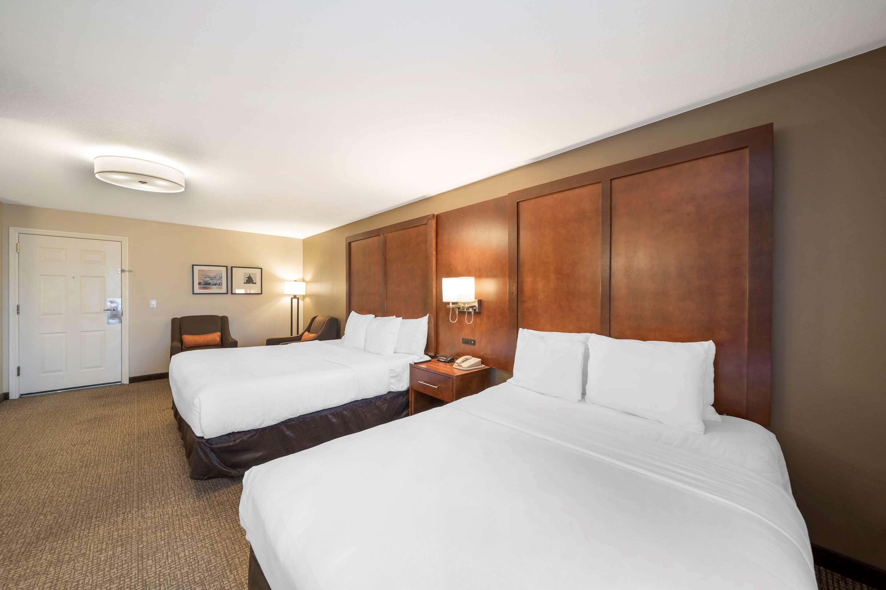 Quadruple Capacity 4