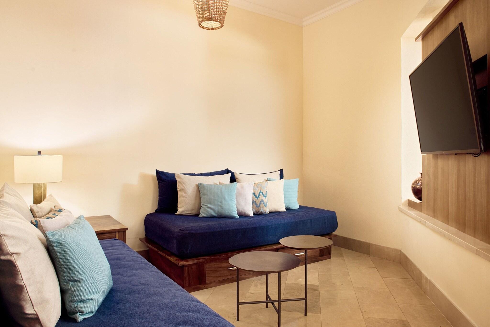 Suite King Size Bed