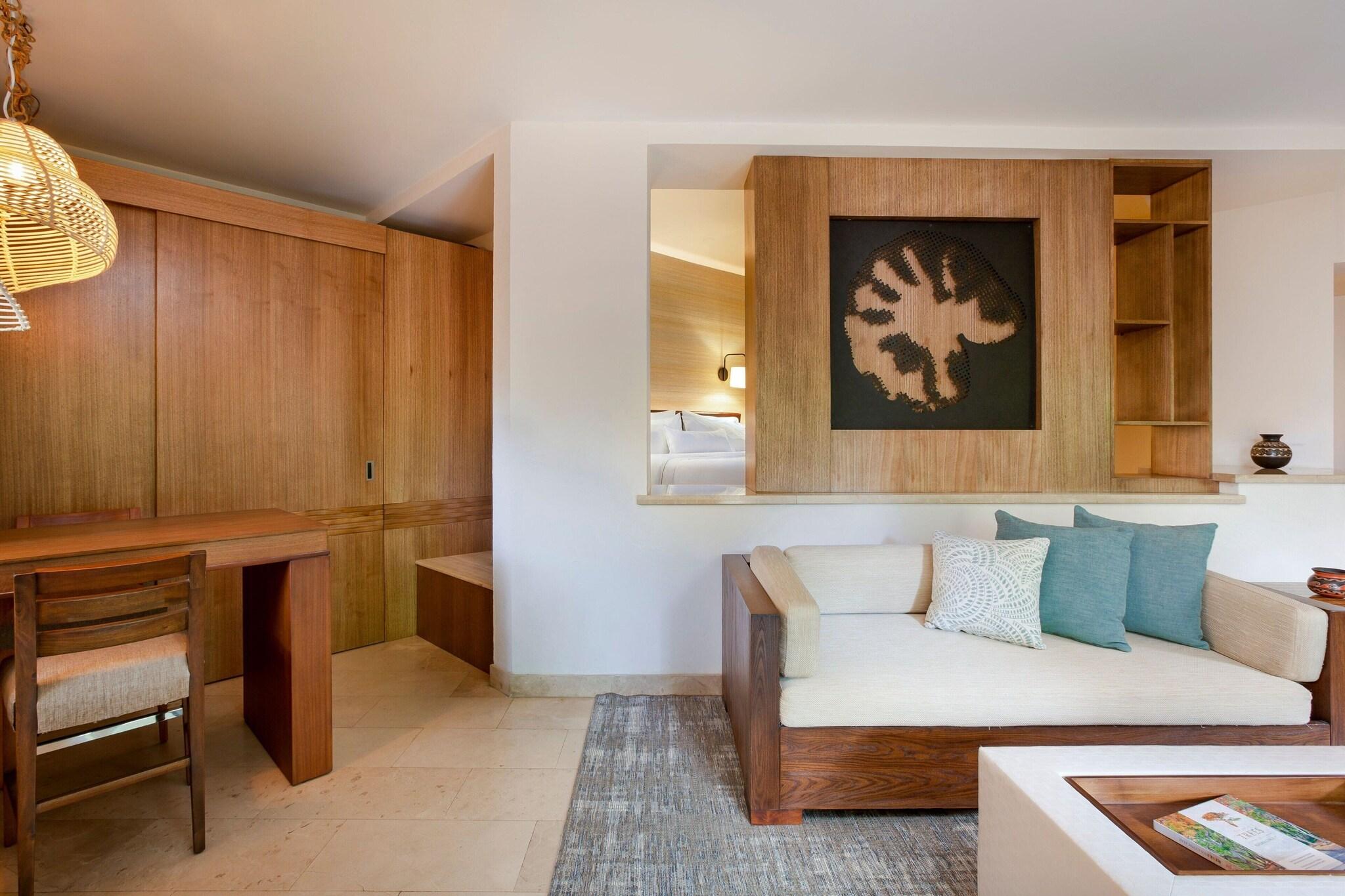 Junior Suite Premium King Bed