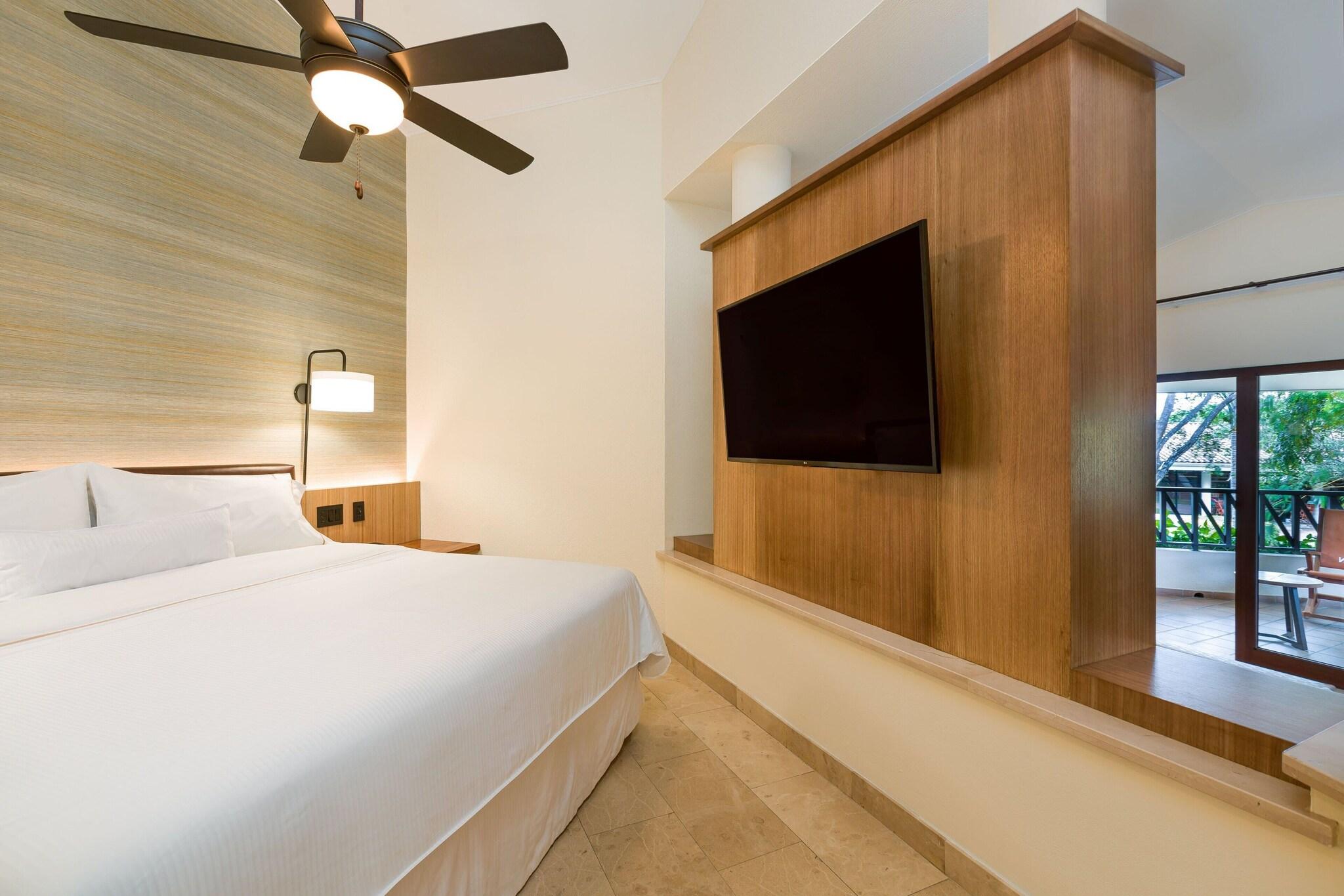 Junior Suite Premium King Bed