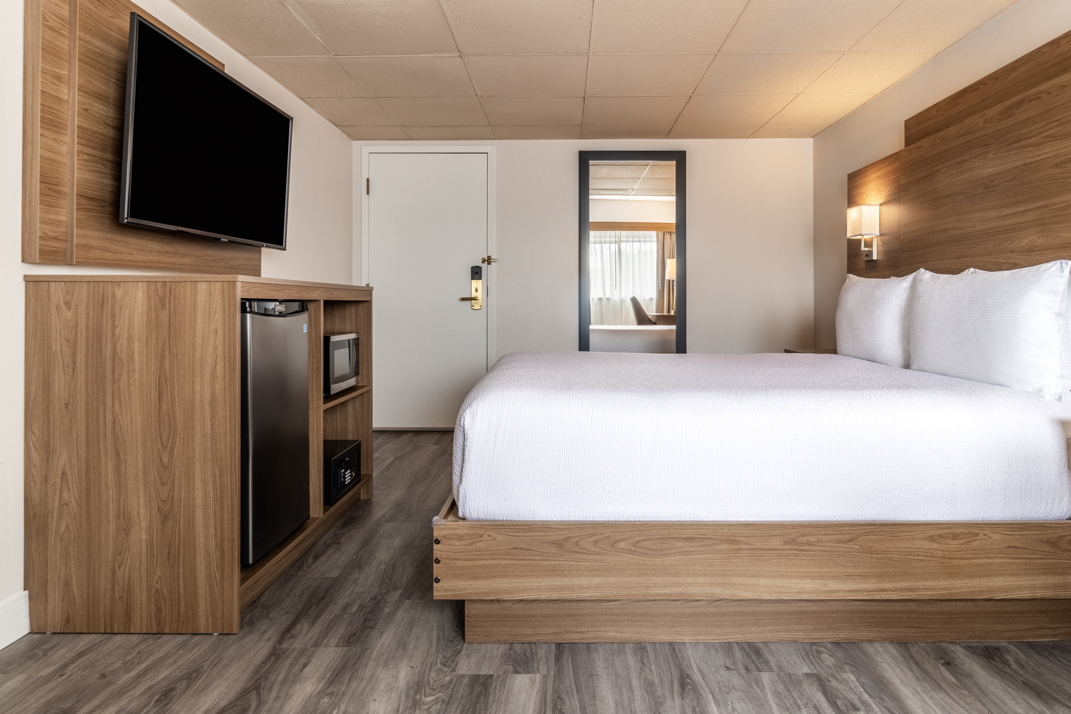 Double Queen Size Bed